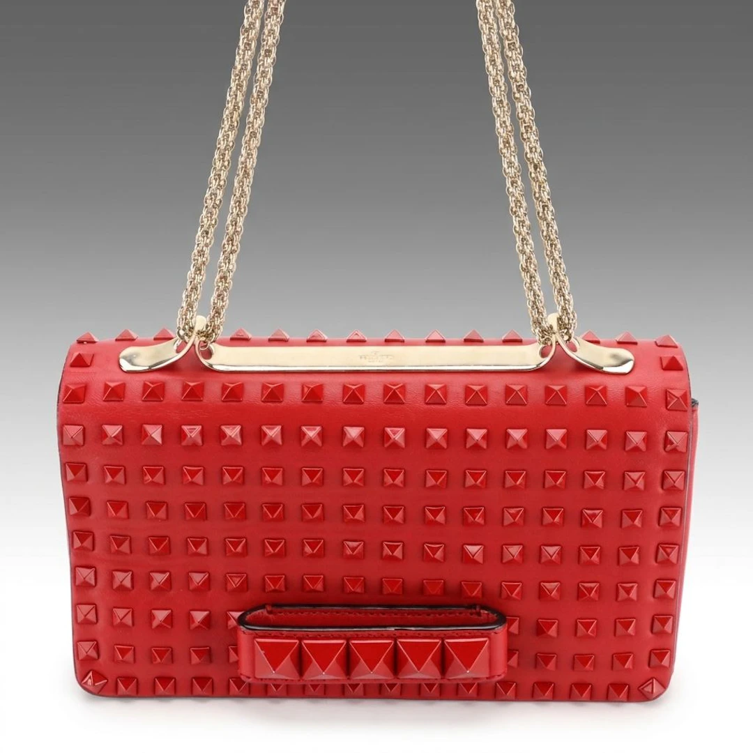 Valentino Garavani Va Va Voom Clutch/Crossbody Bag in Red Rockstud Leather