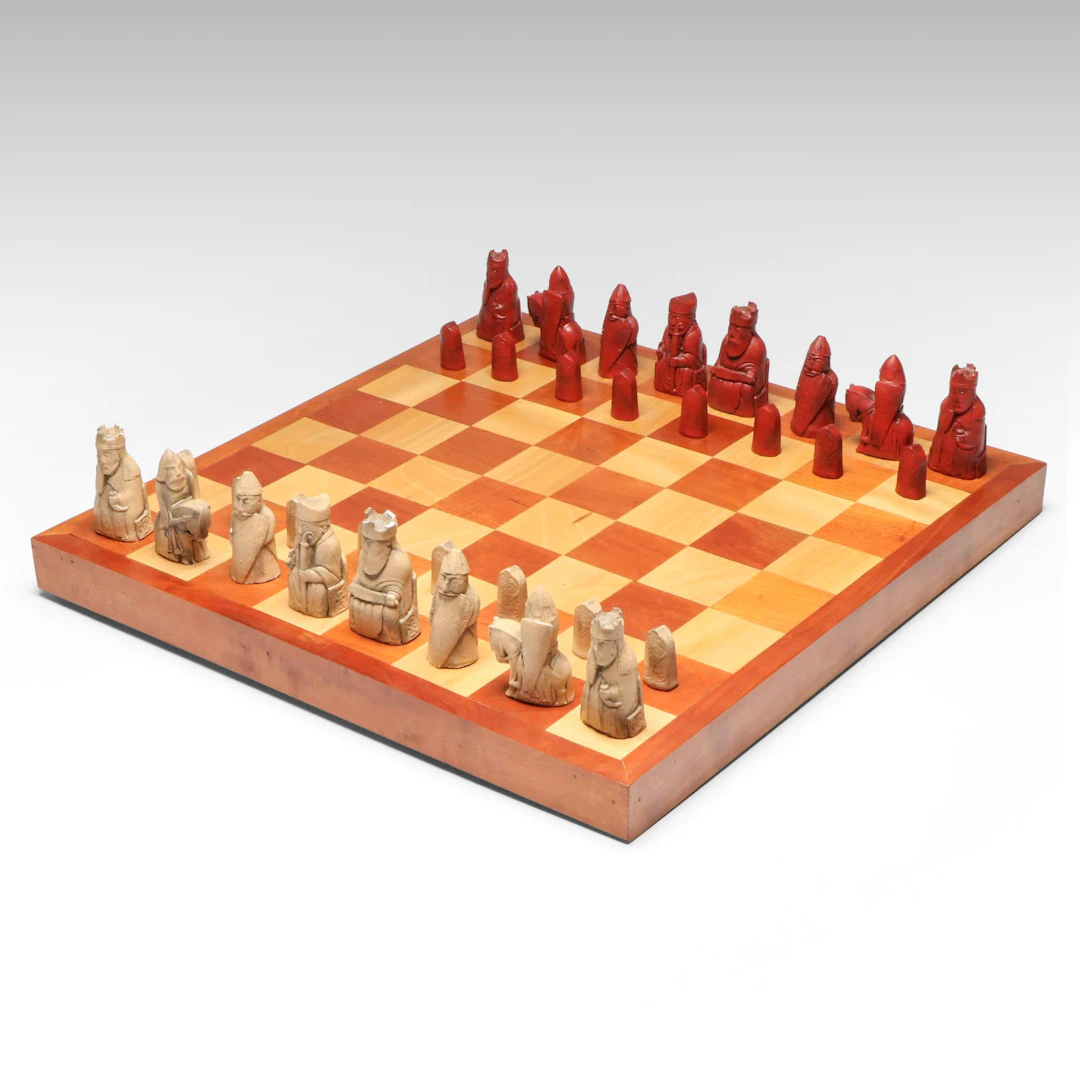 Reproduction Isle of Lewis Chalkware Chess Set with Wooden Board