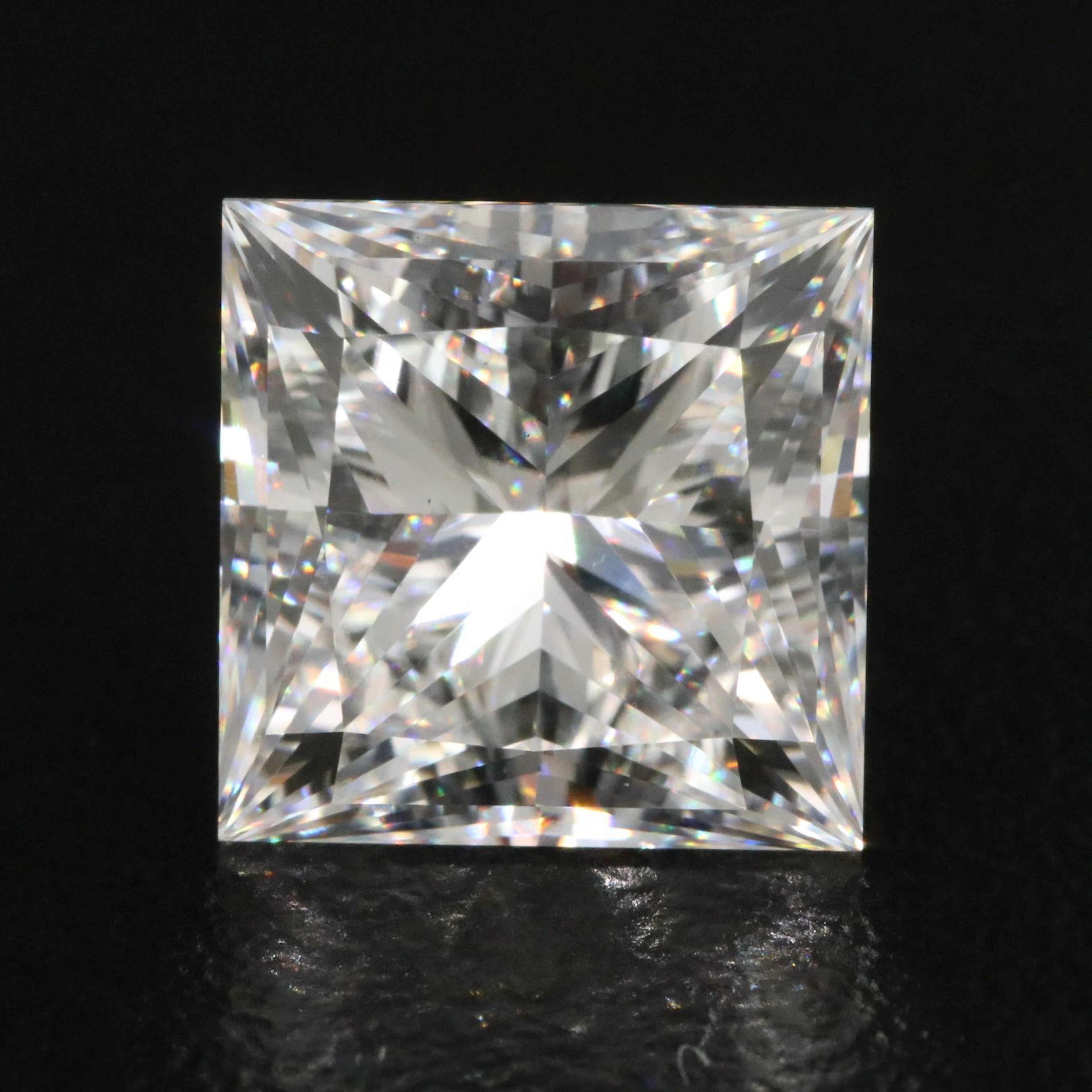 Loose 5.02 CT Lab Grown Diamond with IGI Report