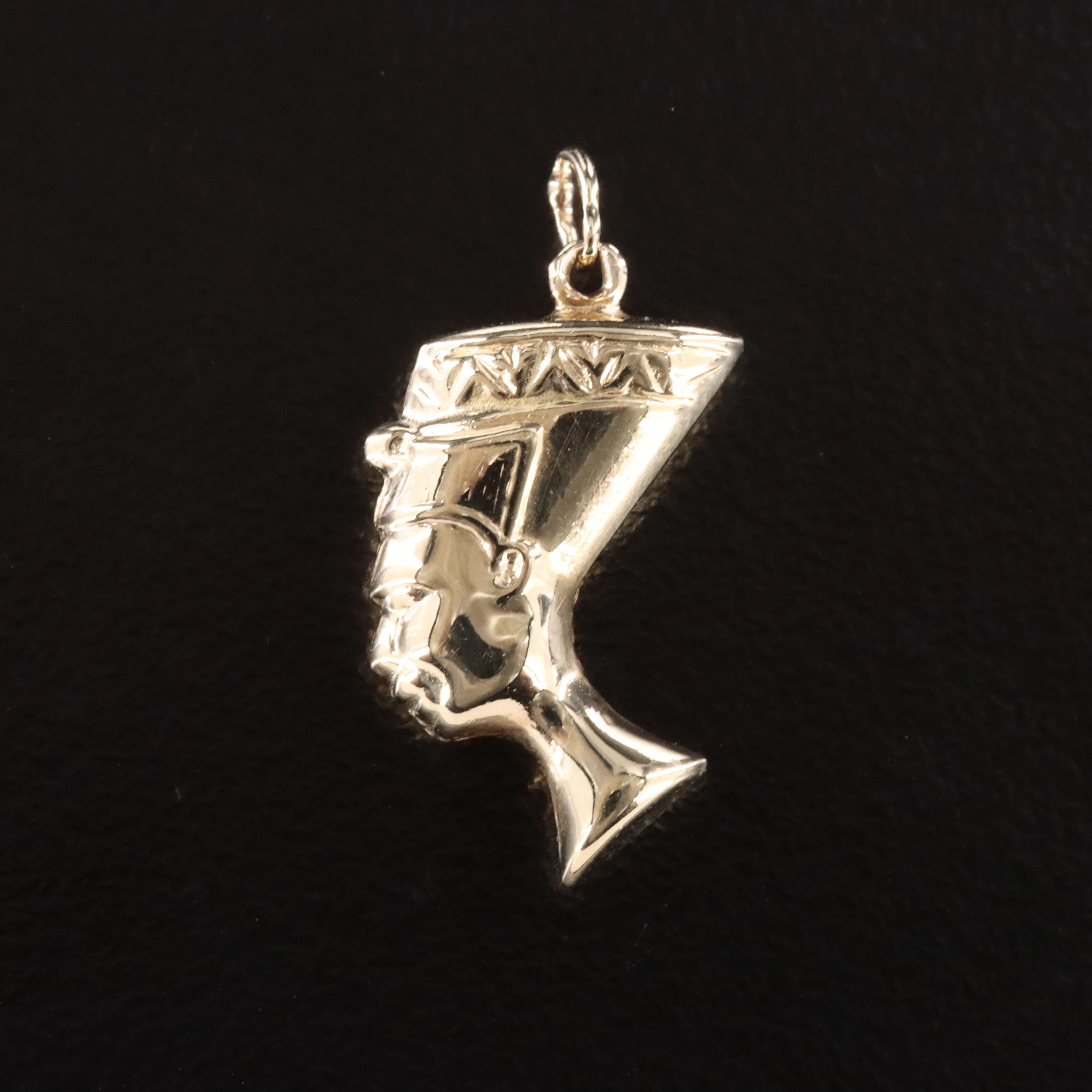 14K Nefertiti Pendant