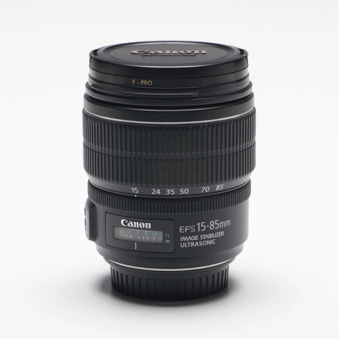Canon Ef-S 15-85 Mm F/3.5-5.6 is USM Lens