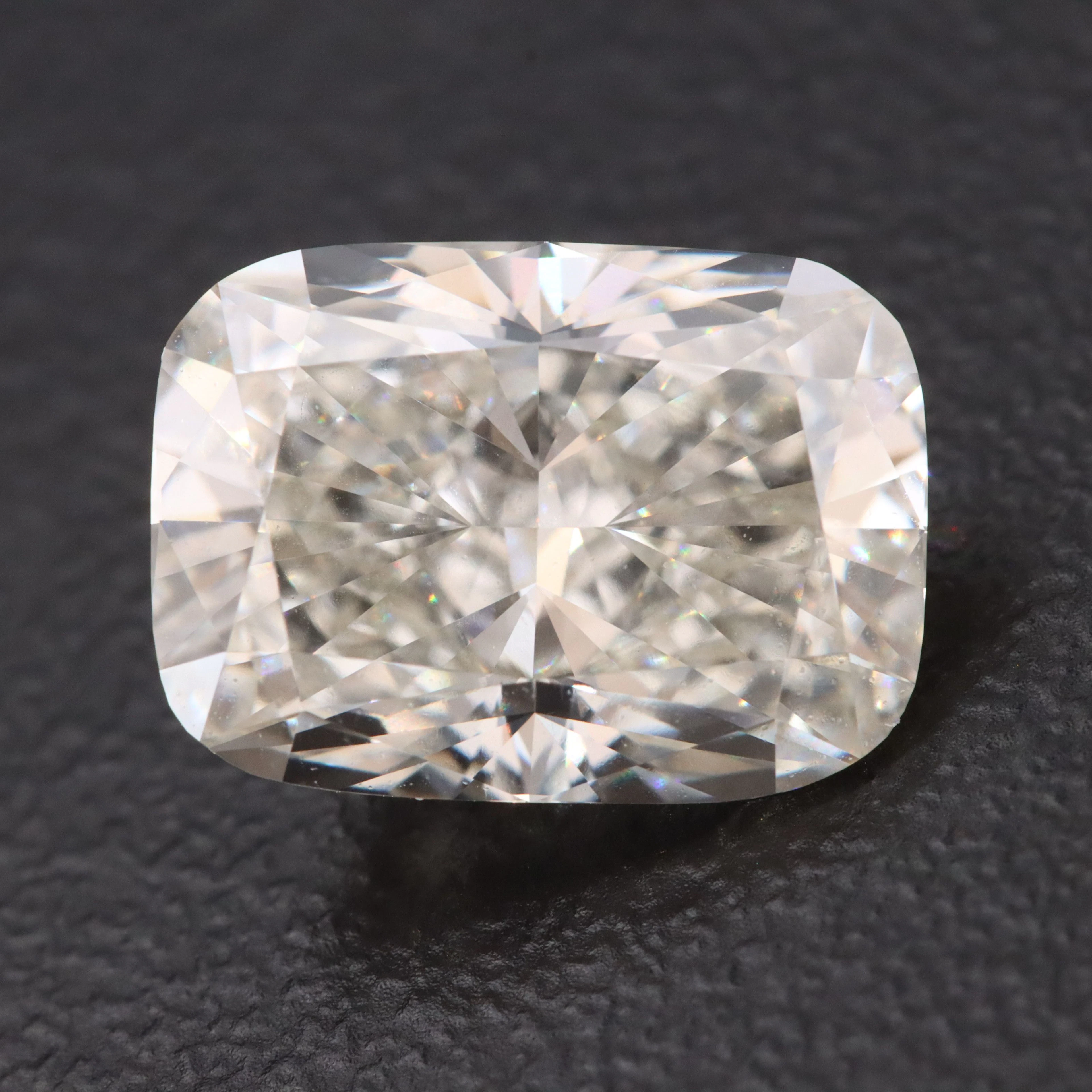 Loose 3.22 CT Lab Grown Diamond with IGI Report
