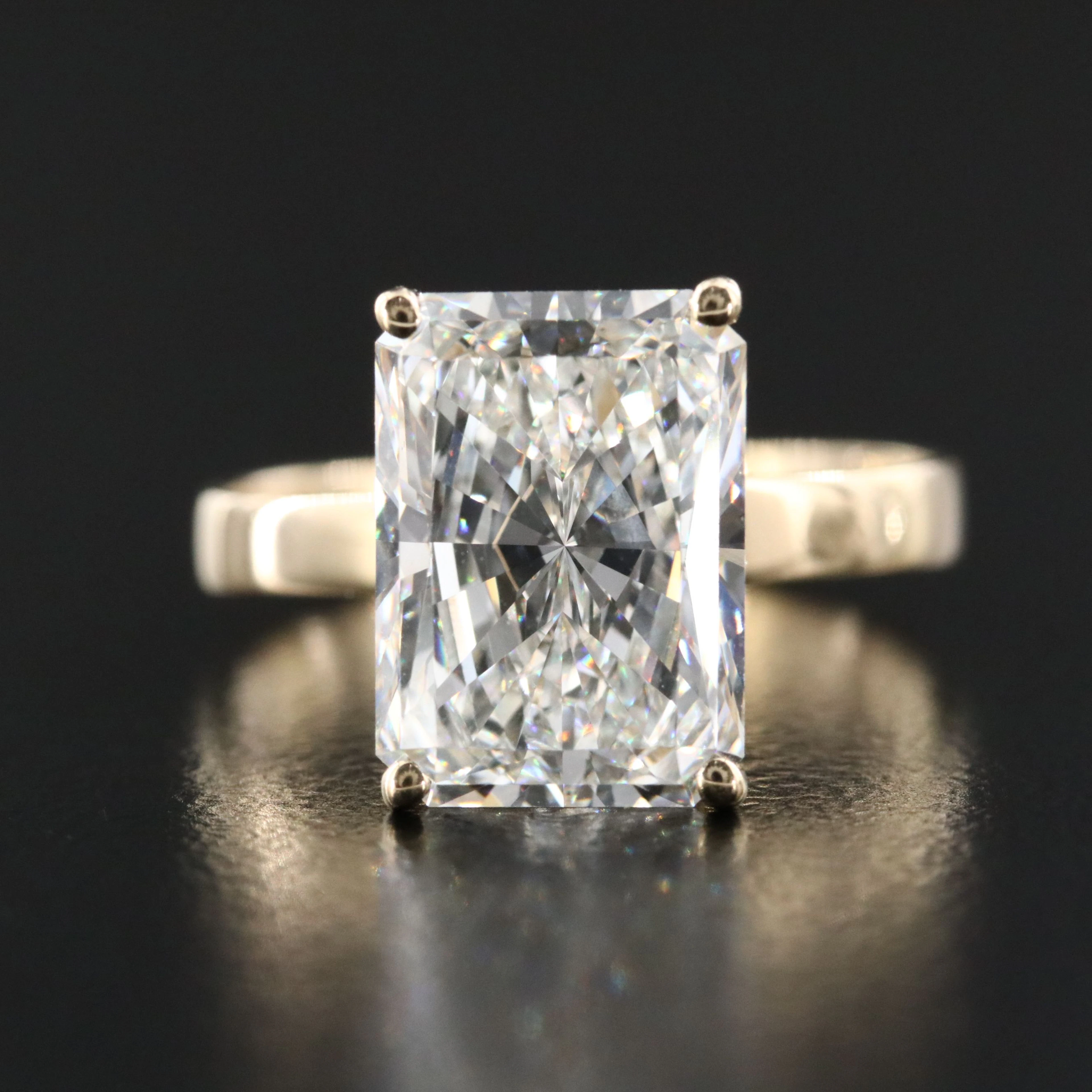 14K 4.15 CT Lab Grown Diamond Solitaire Ring with IGI Report
