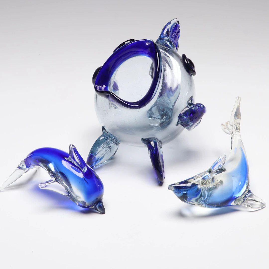 Art Glass Fish Bowl with Art Glass Dolphins