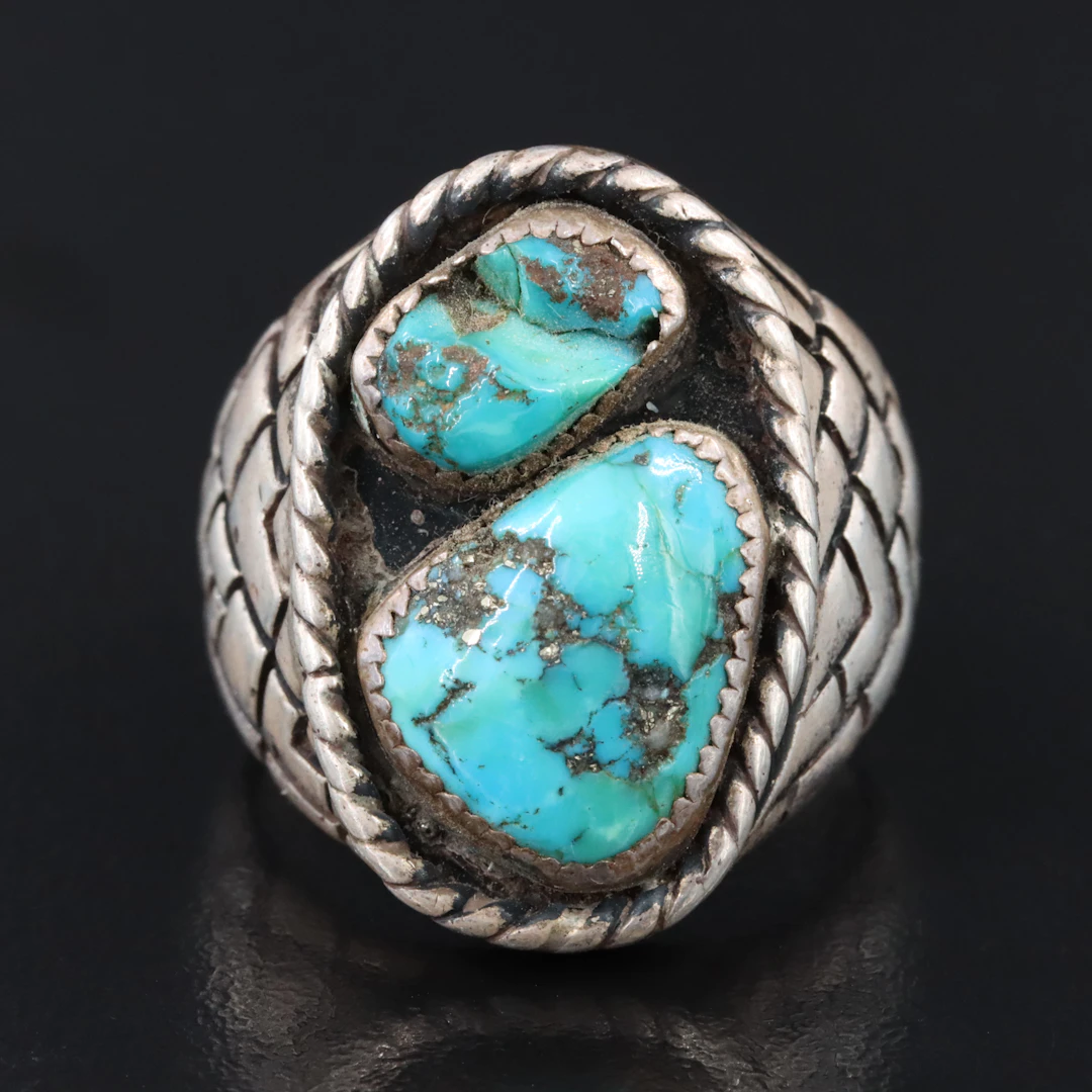 Vintage Southwestern Sterling Turquoise Ring