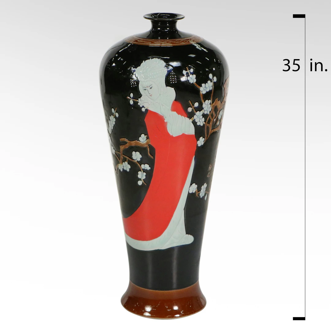 Oversized Chinese Decorative Porcelain Meiping Vase, 20th Century