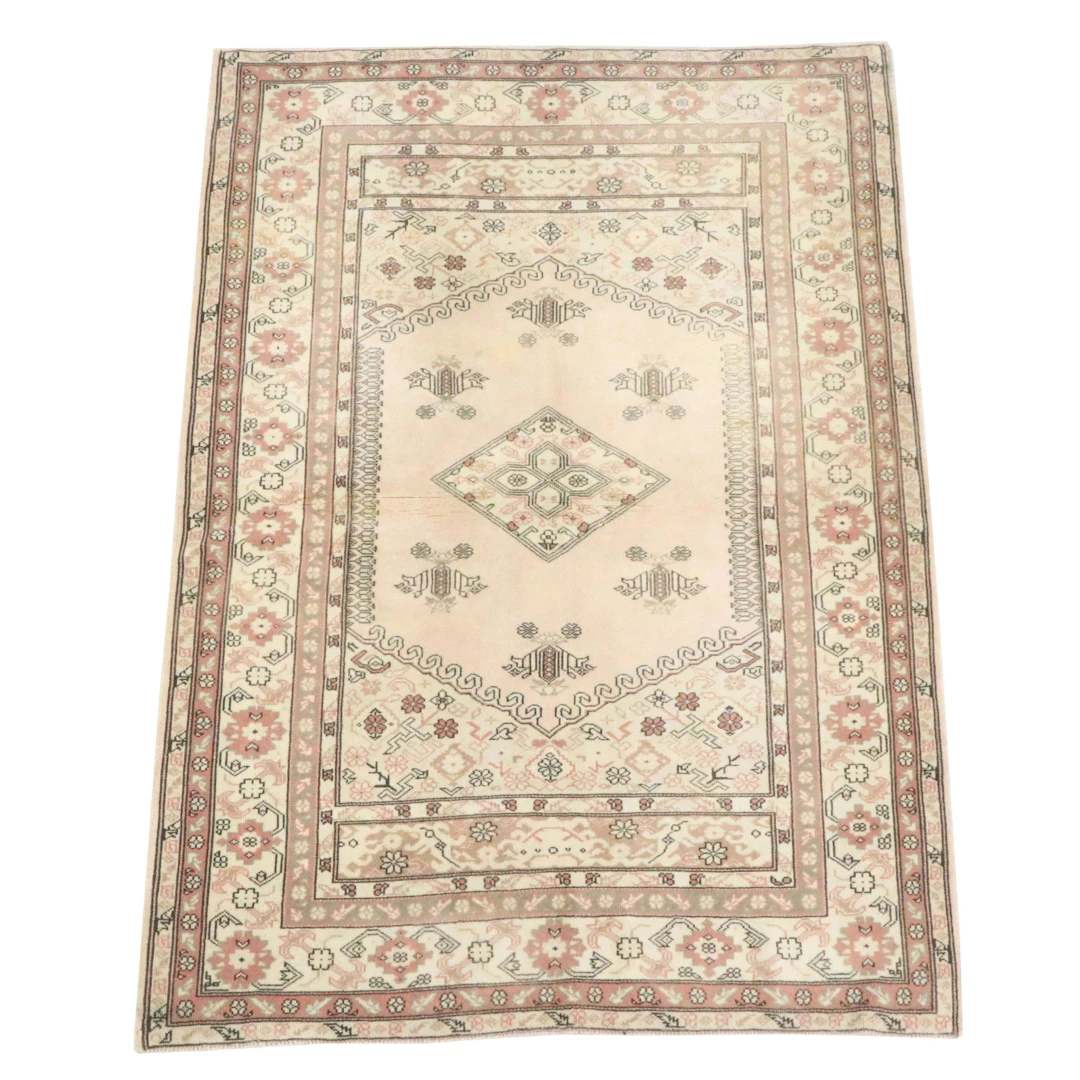 4'8 x 6'8 Hand-Knotted Turkish Konya Area Rug