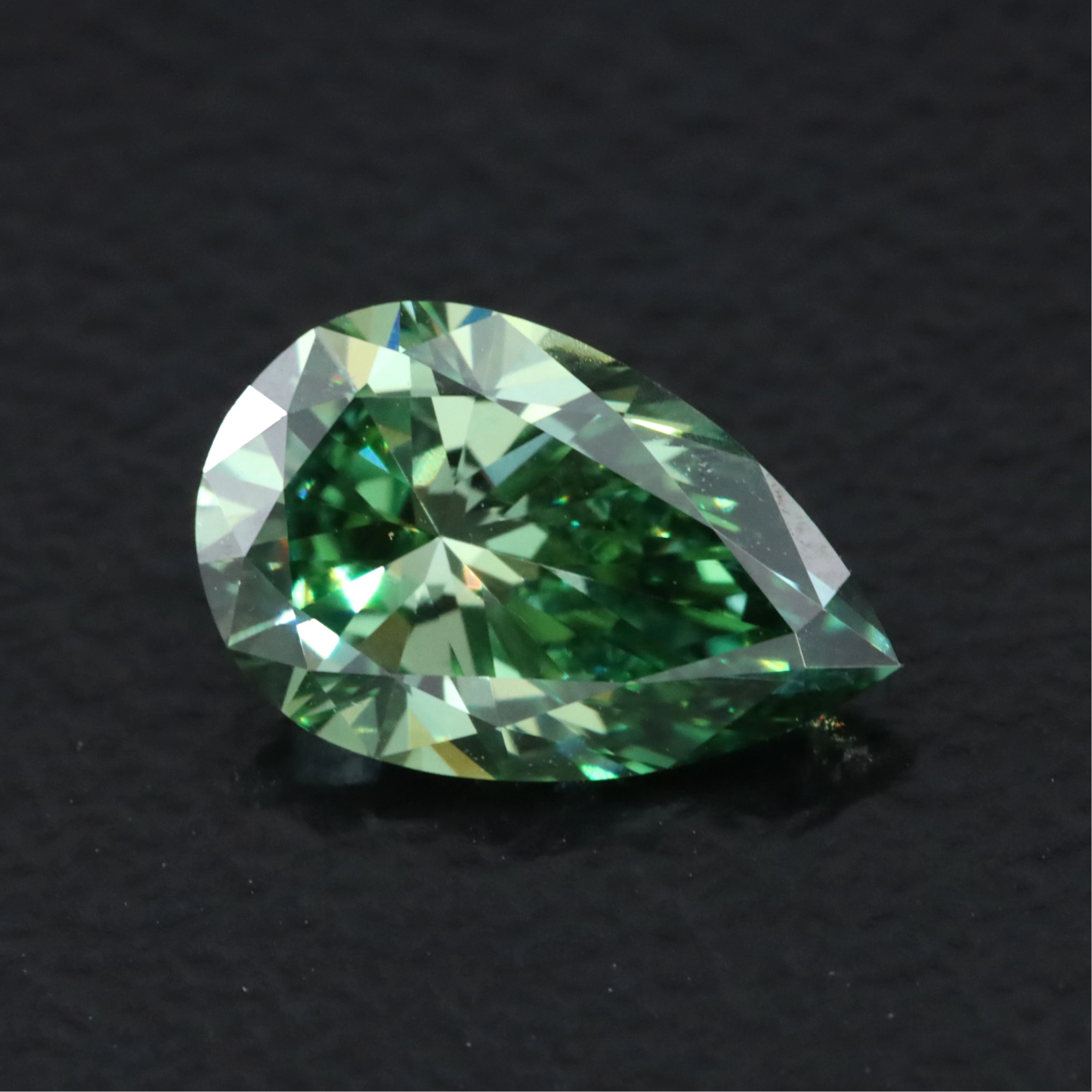 Loose 1.00 CT Fancy Vivid Green Lab Grown Diamond with IGI Report
