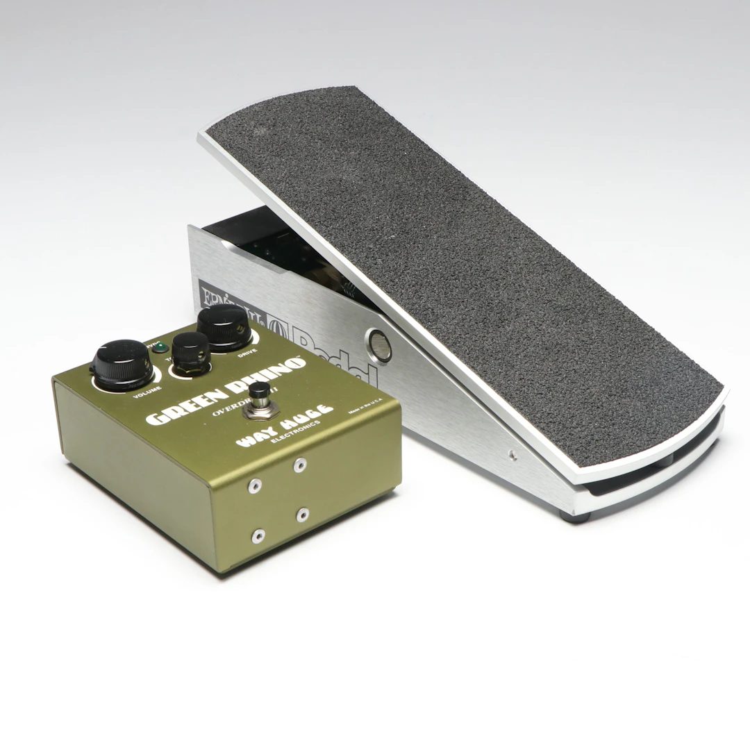 Way Huge "Green Rhino" Overdrive Pedal with Ernie Ball Mono Volume Pedal