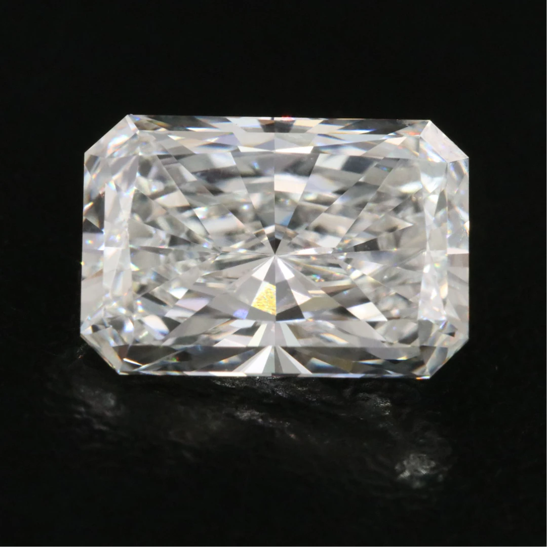 Loose 3.08 CT Lab Grown Diamond with IGI Report