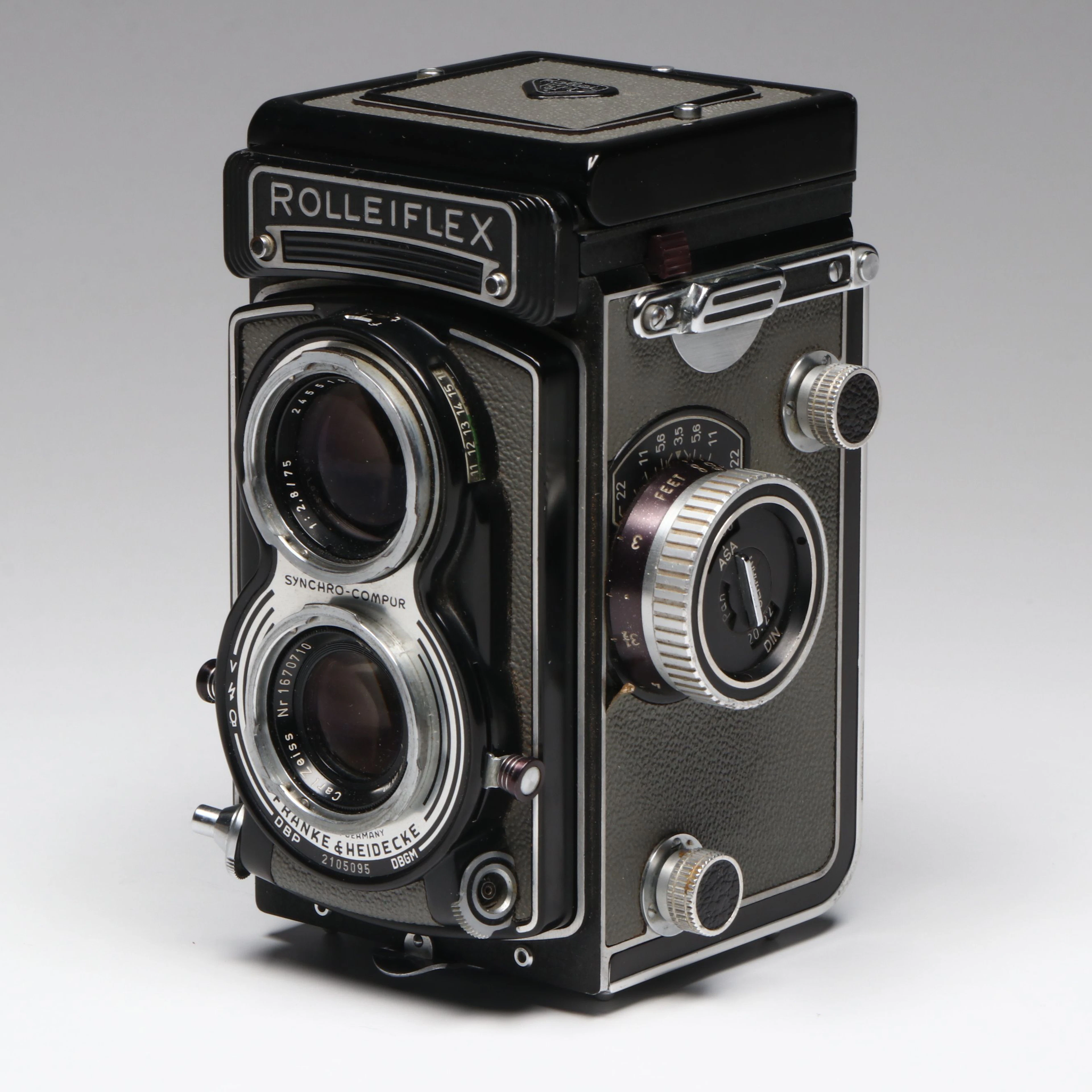 Franke & Heidecke Rolleiflex 75mm F3.5 Twin-Lens Reflex Camera, Circa 1958–1961