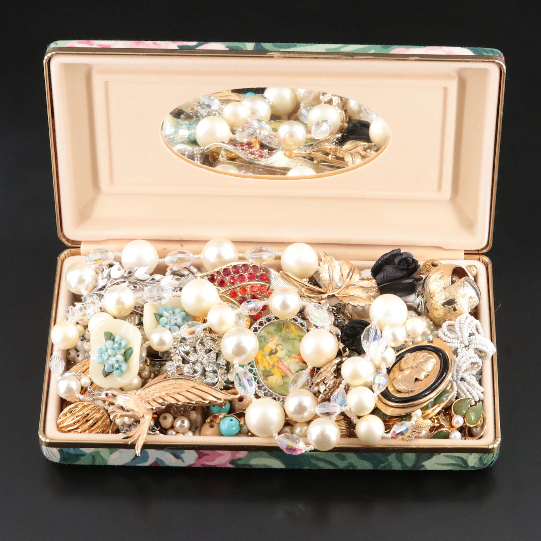 Uncommon Discoveries: Vintage Jewelry Collection