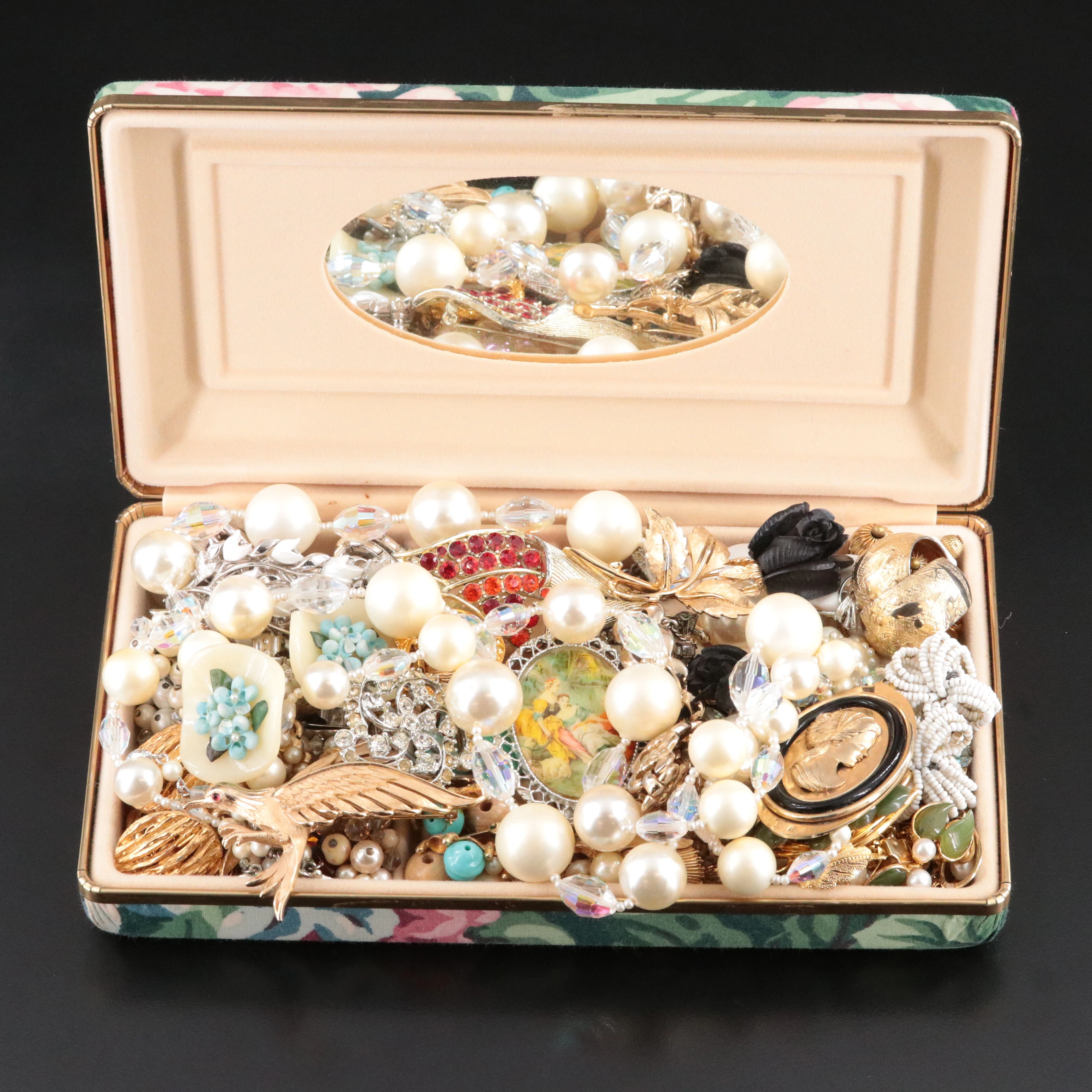 Uncommon Discoveries: Vintage Jewelry Collection