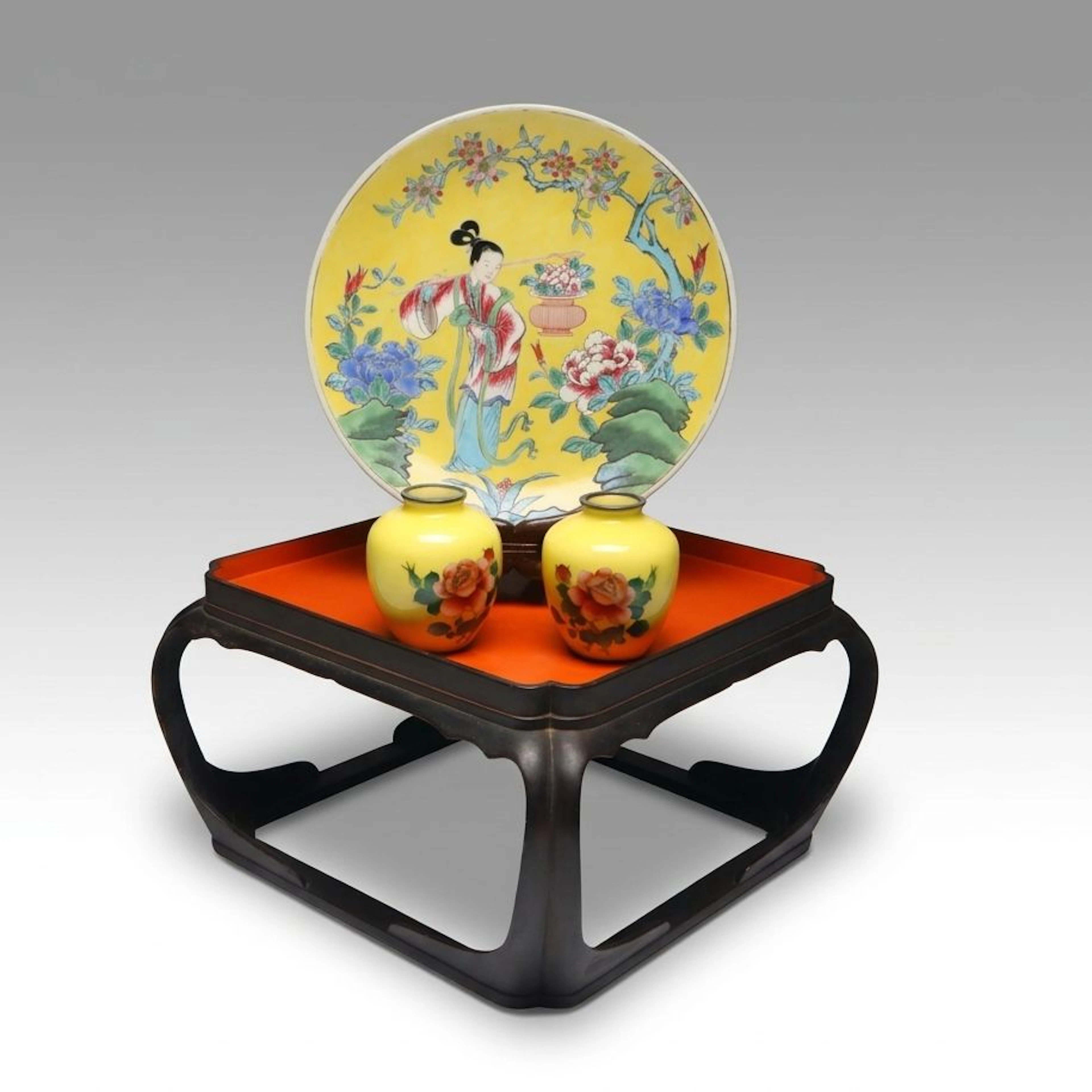 Japanese Imaizumi Porcelain Plate with Cloisonné Vases and Table
