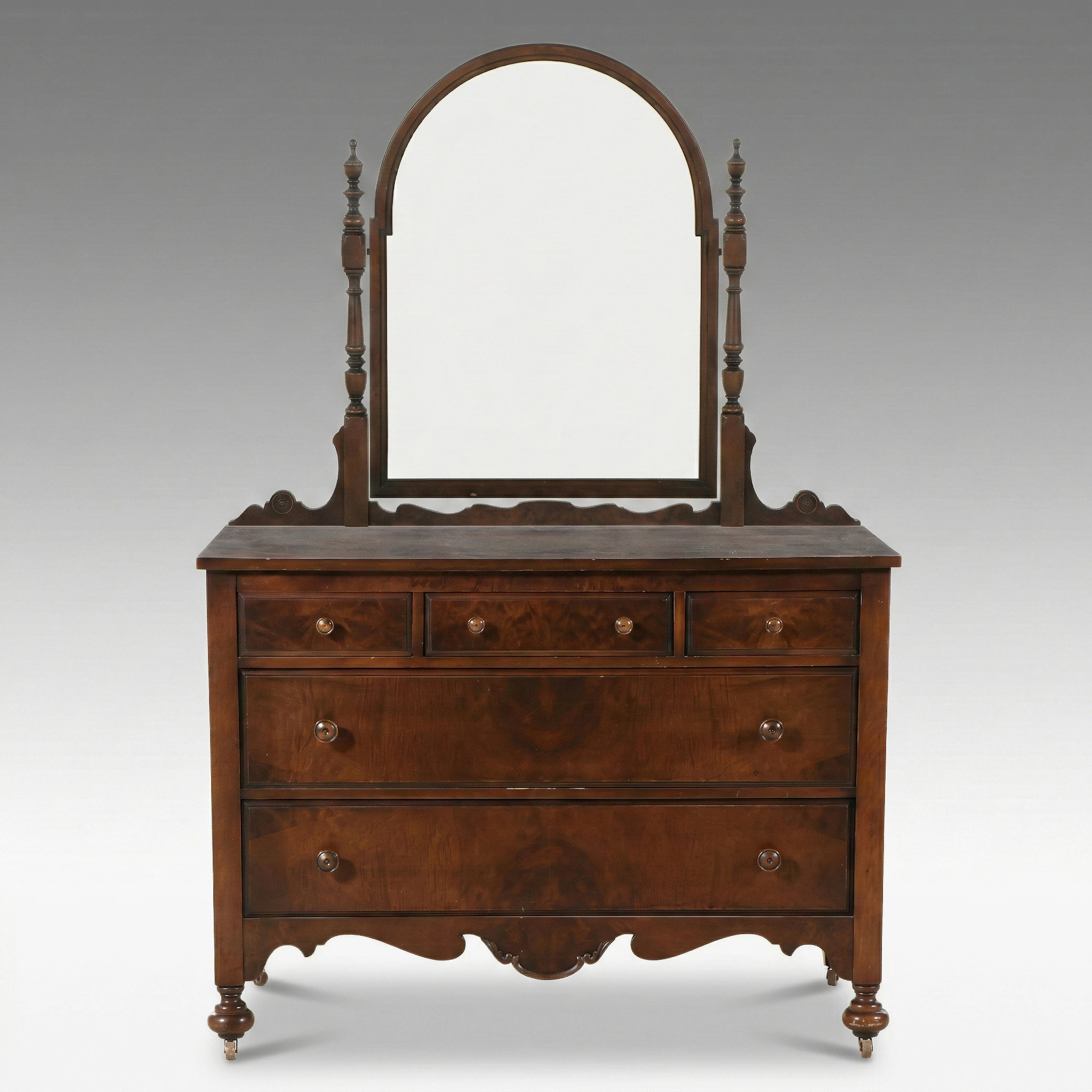 Sligh Furniture Company Hepplewhite Style Mahogany Dresser with Arched Mirror
