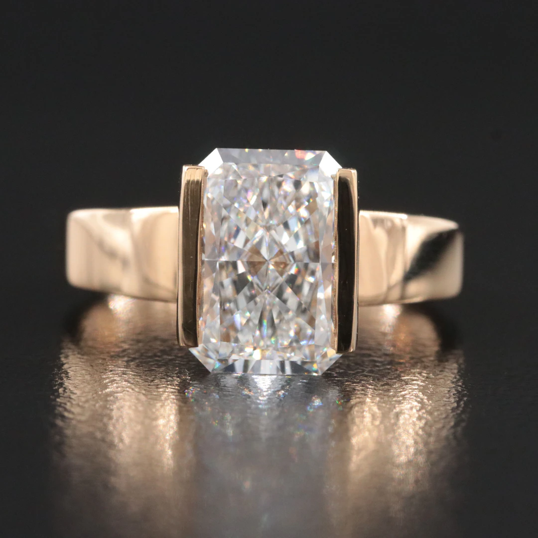 18K 3.01 CT Lab Grown Diamond Ring with IGI Report