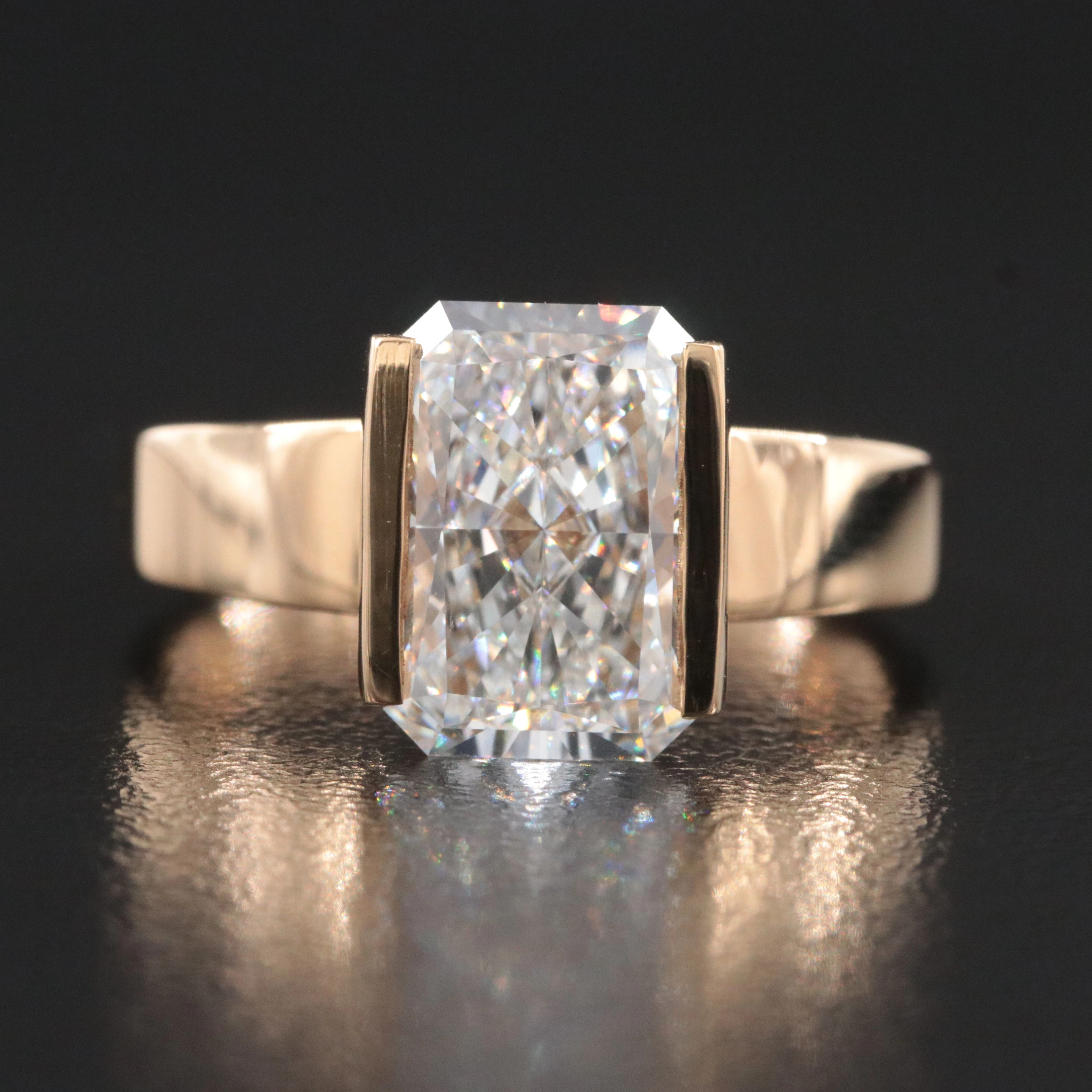 18K 3.01 CT Lab Grown Diamond Ring with IGI Report