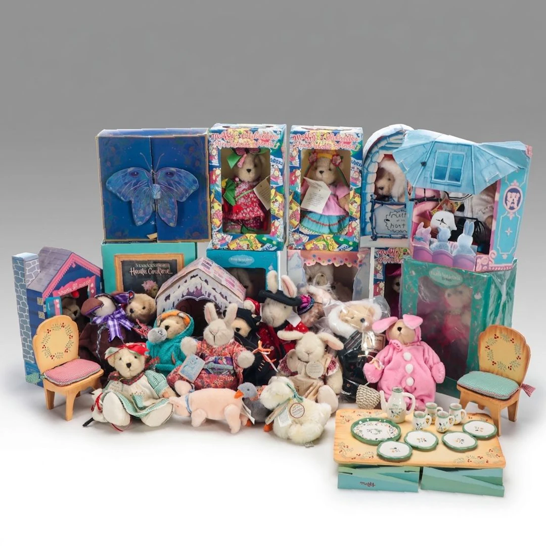 Muffy VanderBear "Haute Couture" Bear with More Bears and Accessories