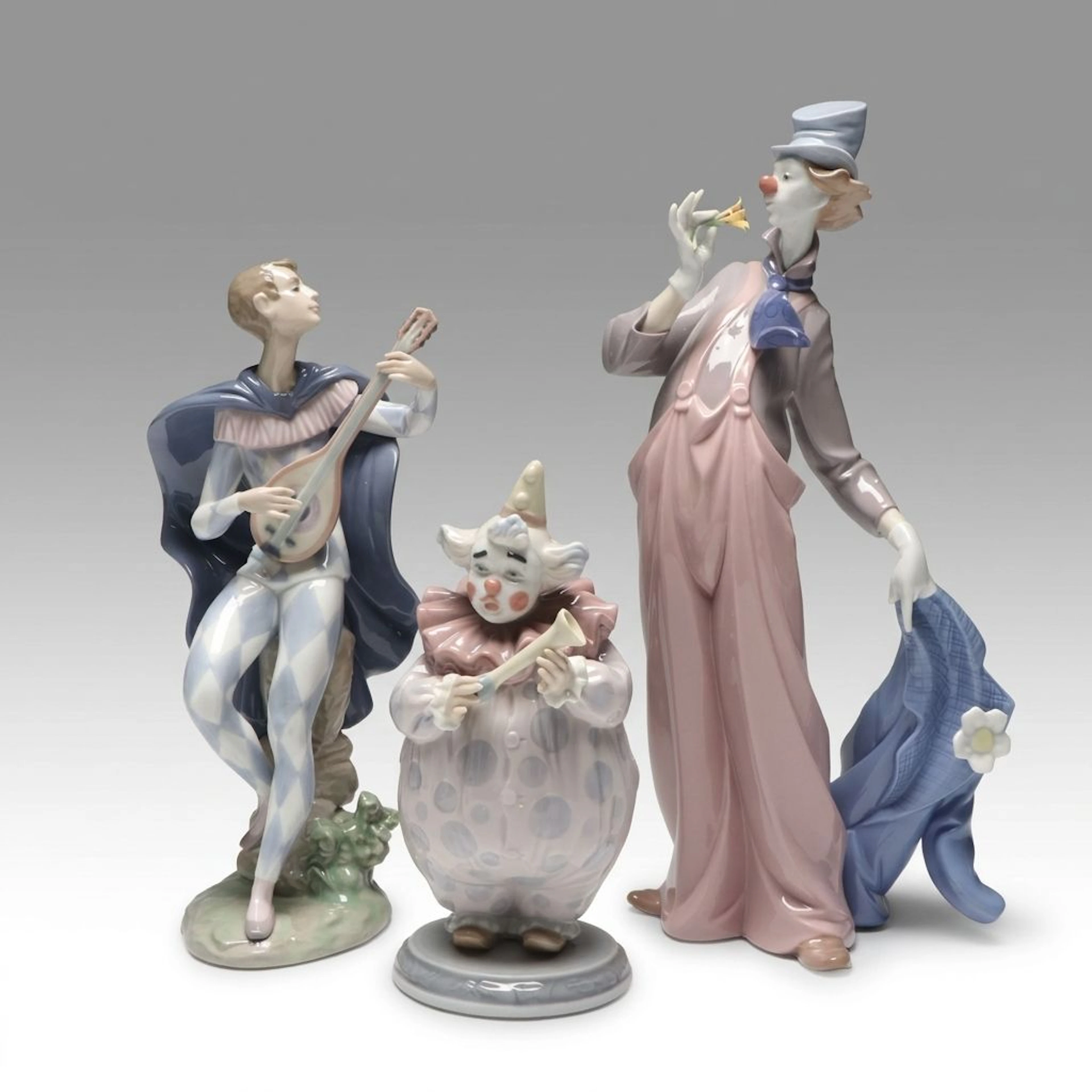 Lladró "Serenading Colombina" and More Porcelain Figurines