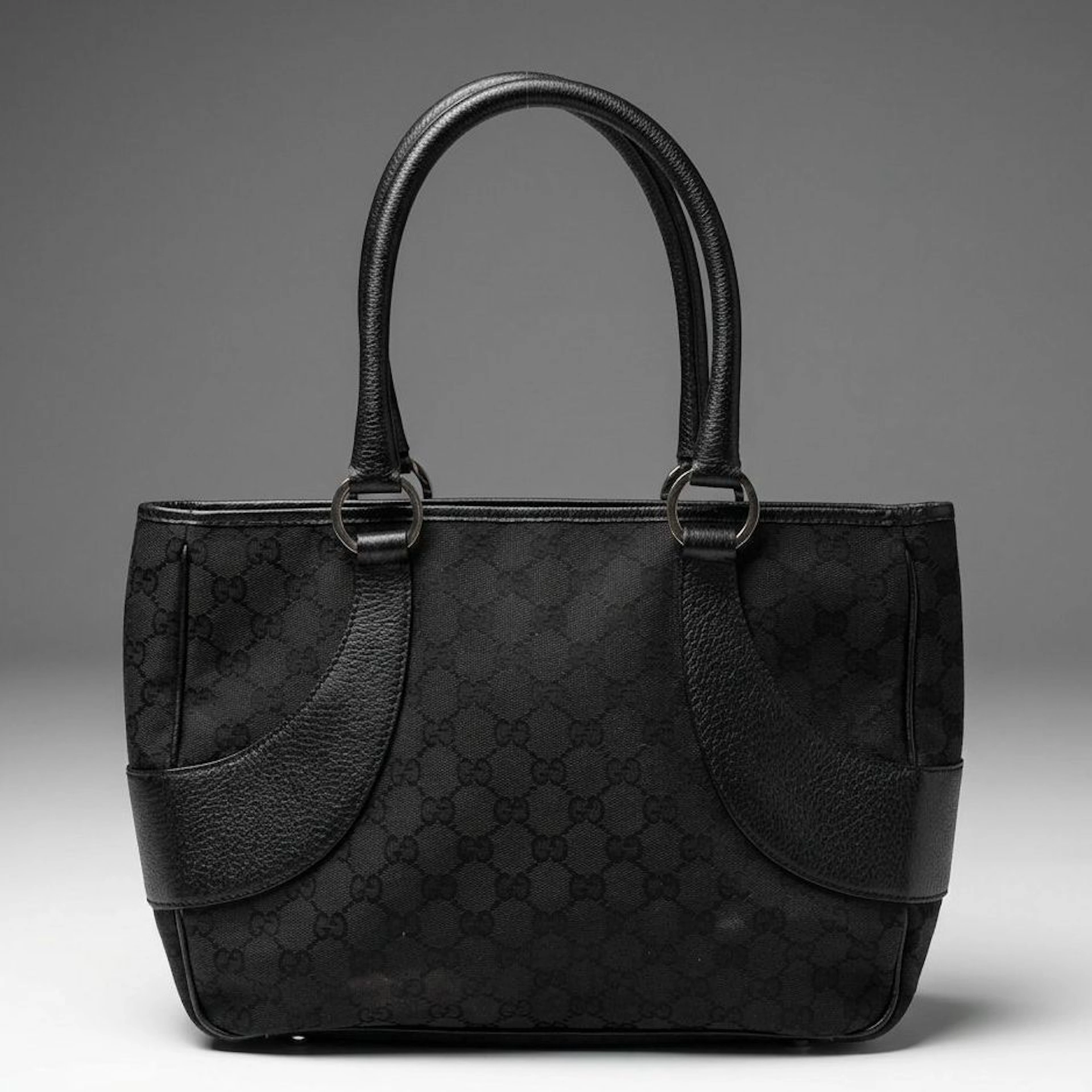 Gucci Shoulder Bag in GG Jacquard Canvas and Leather