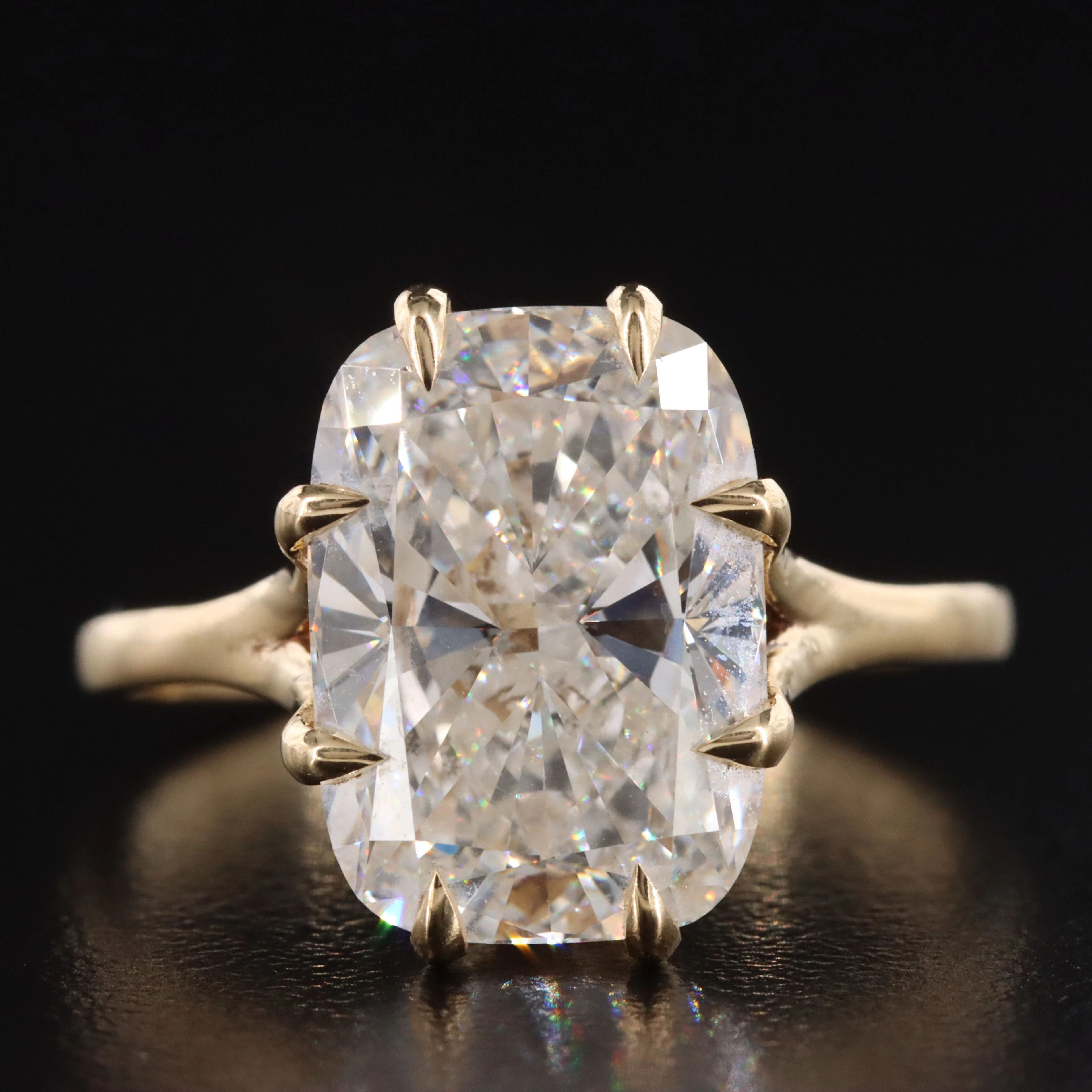 18K 5.00 CT Lab Grown Diamond Solitaire Ring with IGI Report