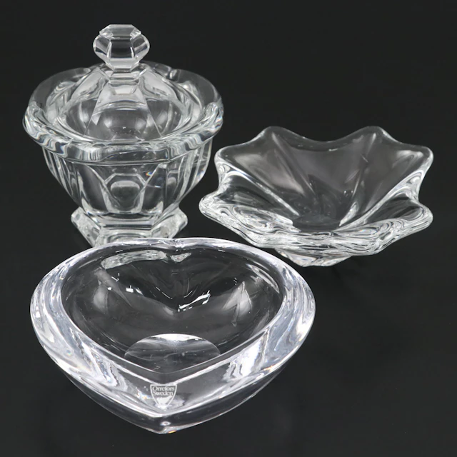 Baccarat "Bretagne" Crystal Jar with More Cut Crystal Table Accessories