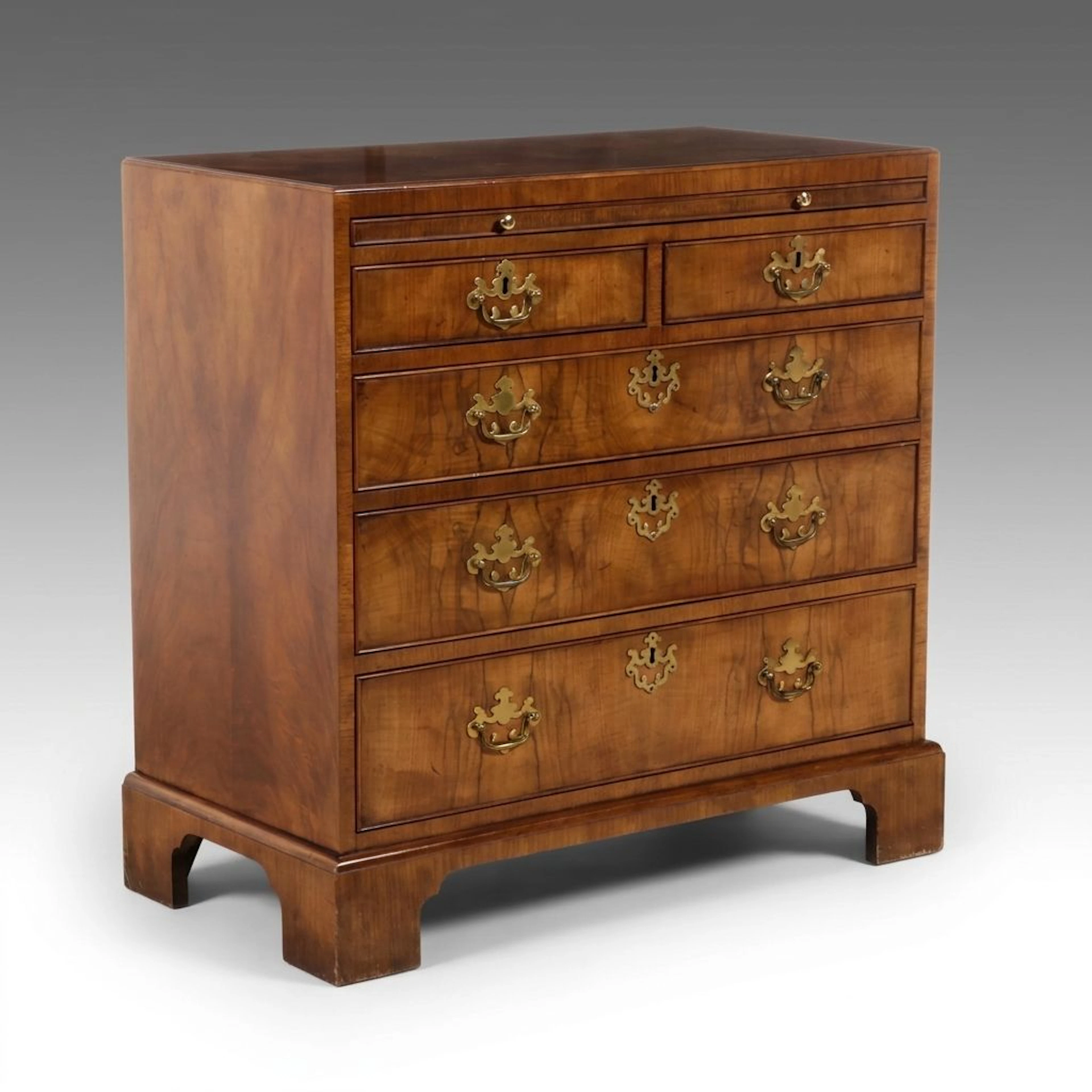 Baker Furniture Georgian Style Inlaid Bachelor's Chest, Late 20th Century