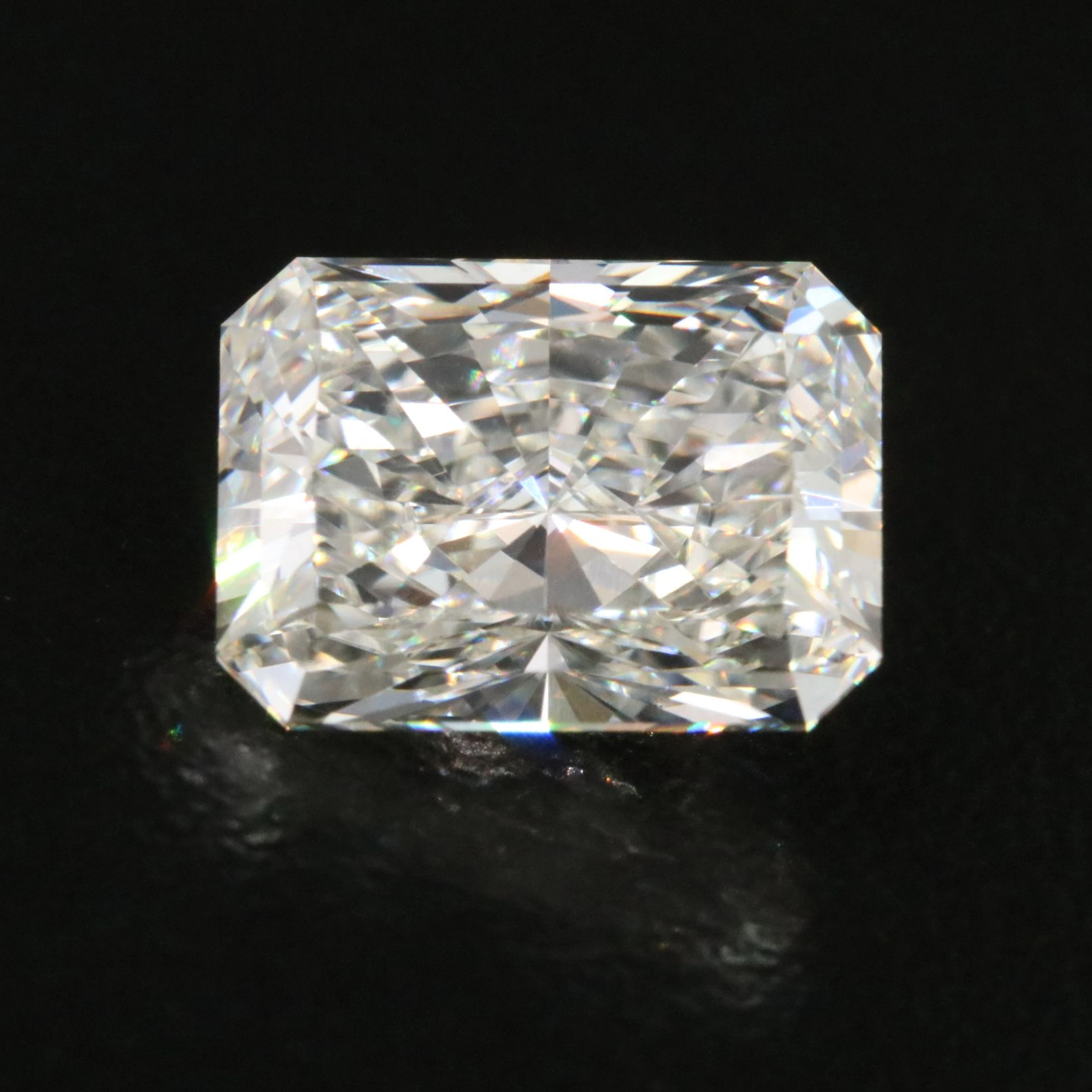 Loose 2.88 CT Lab Grown Diamond with IGI Report