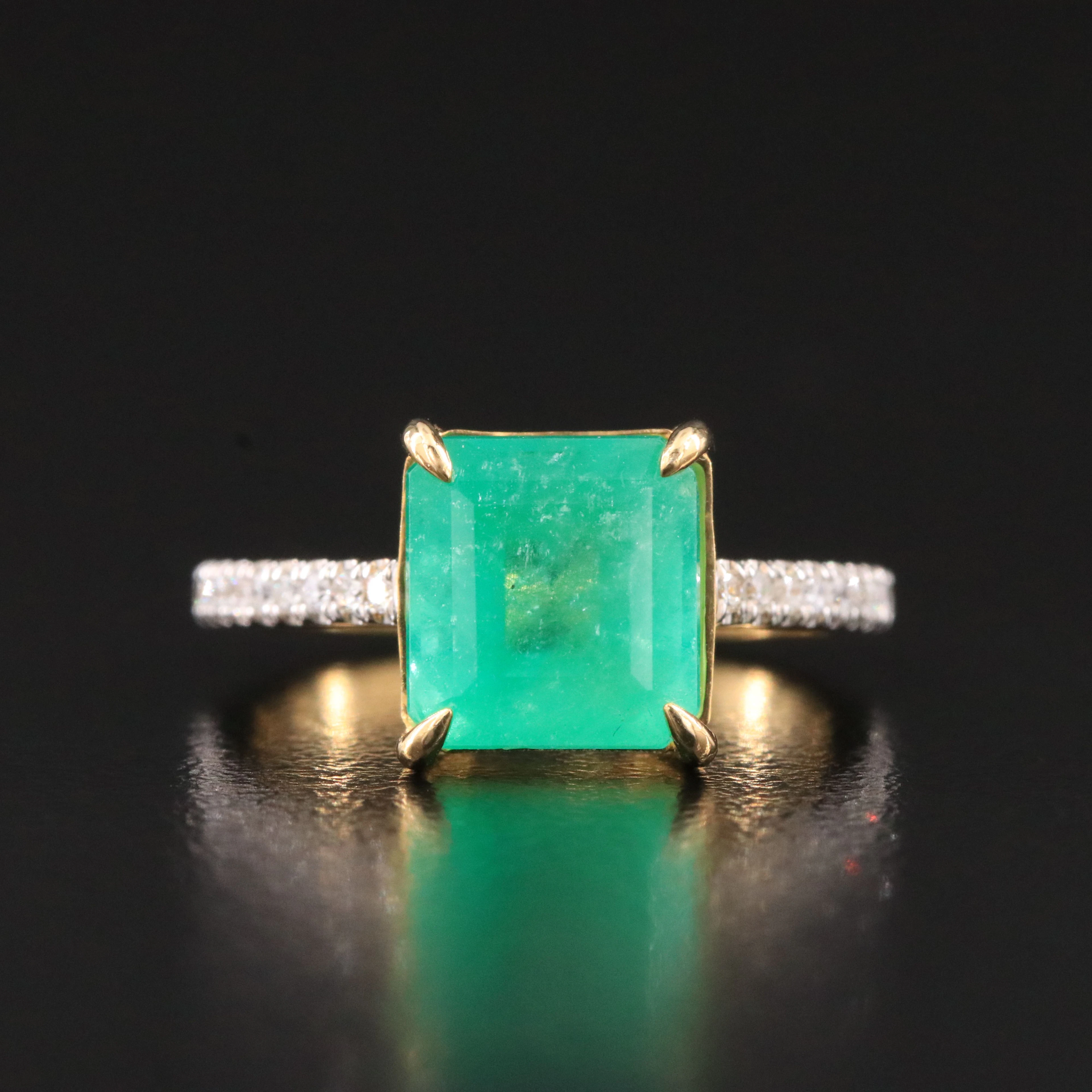 14K 3.04 CT Colombia Emerald and Diamond Ring with IGI Report