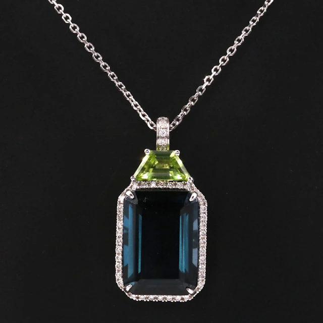 14K 11.29 CT London Blue Topaz and Peridot Pendant Necklace