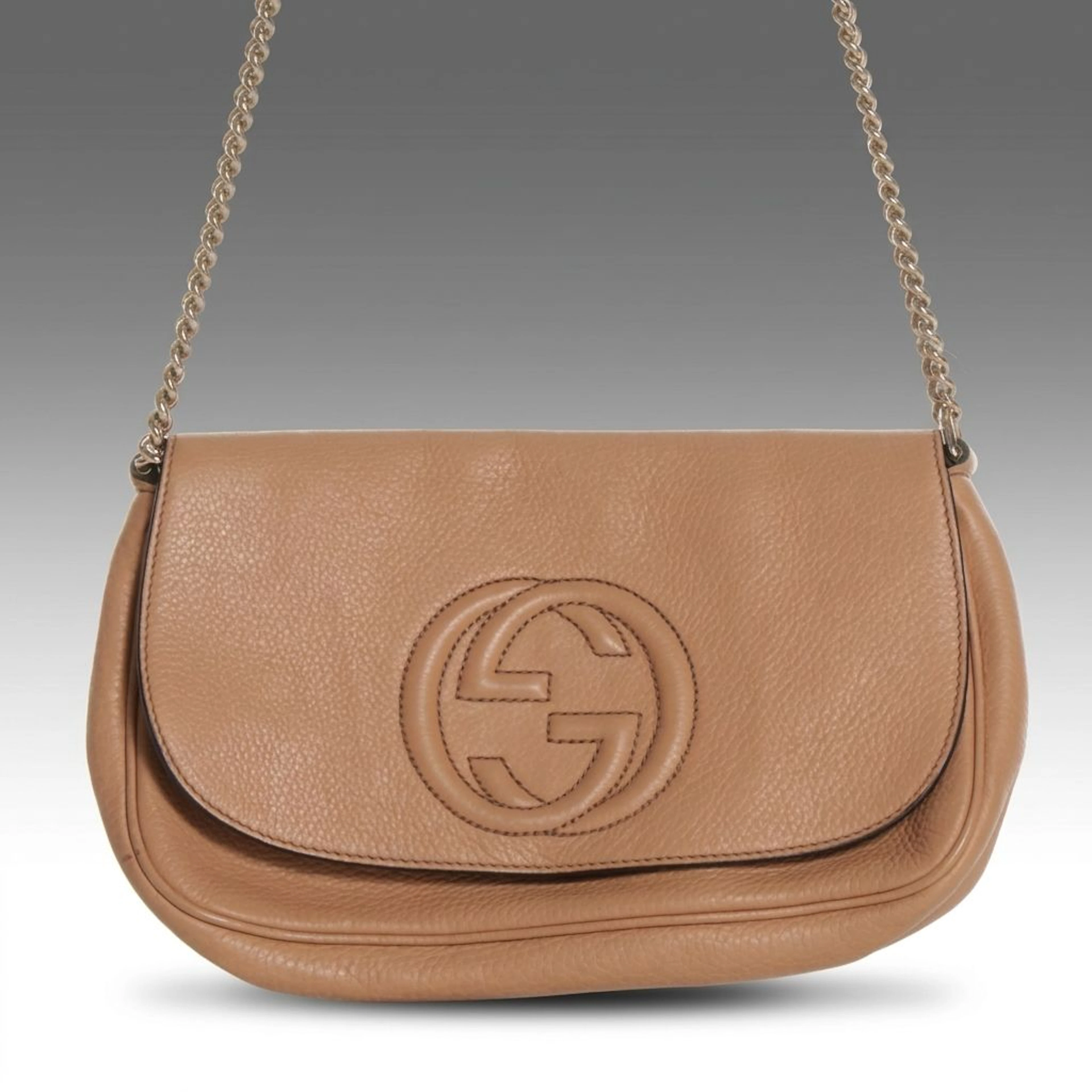 Gucci Soho Flap Crossbody Chain Bag in Tan Leather