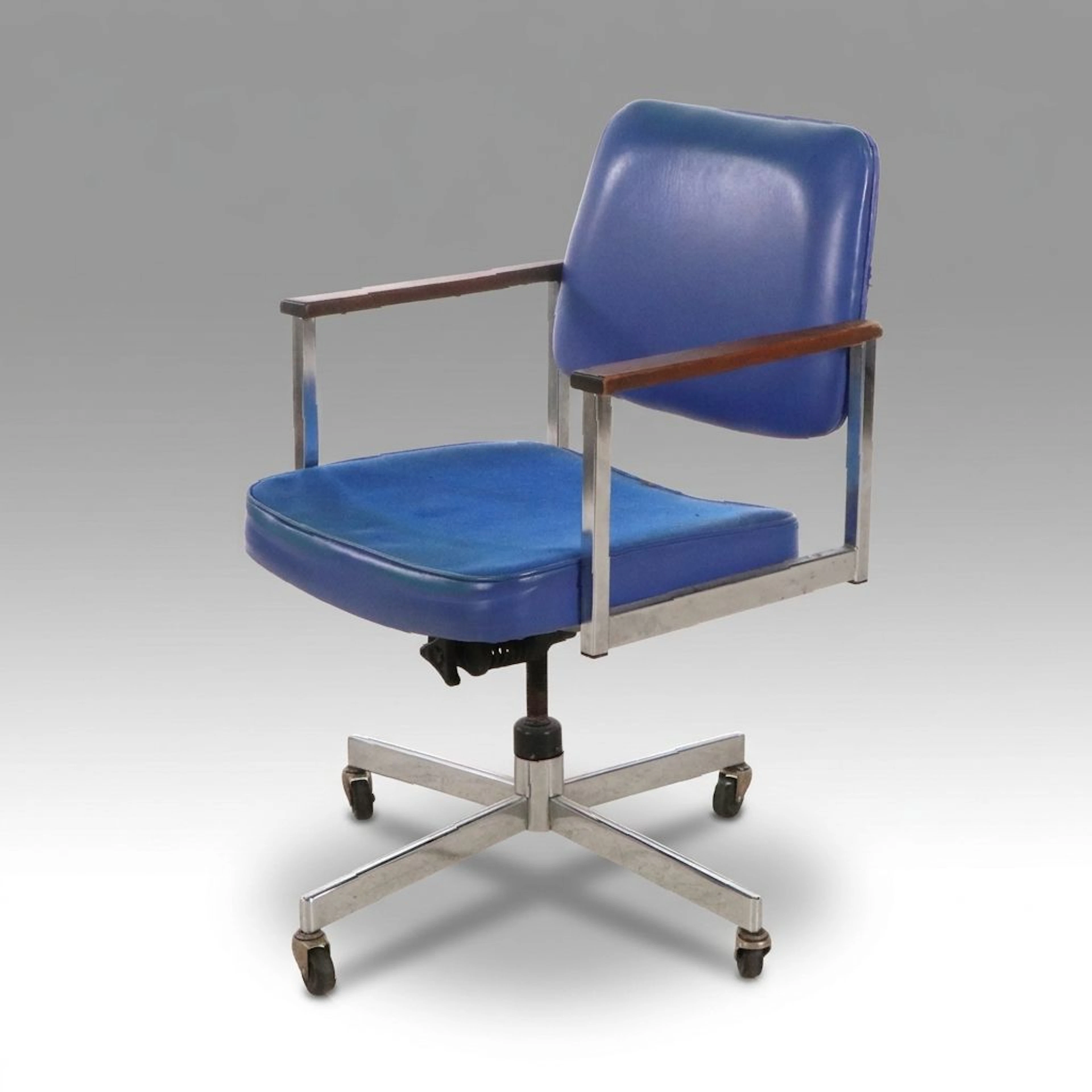 Superior Chaircraft Co. Blue Vinyl Swivel Desk Chair, Mid to Late 20th Century