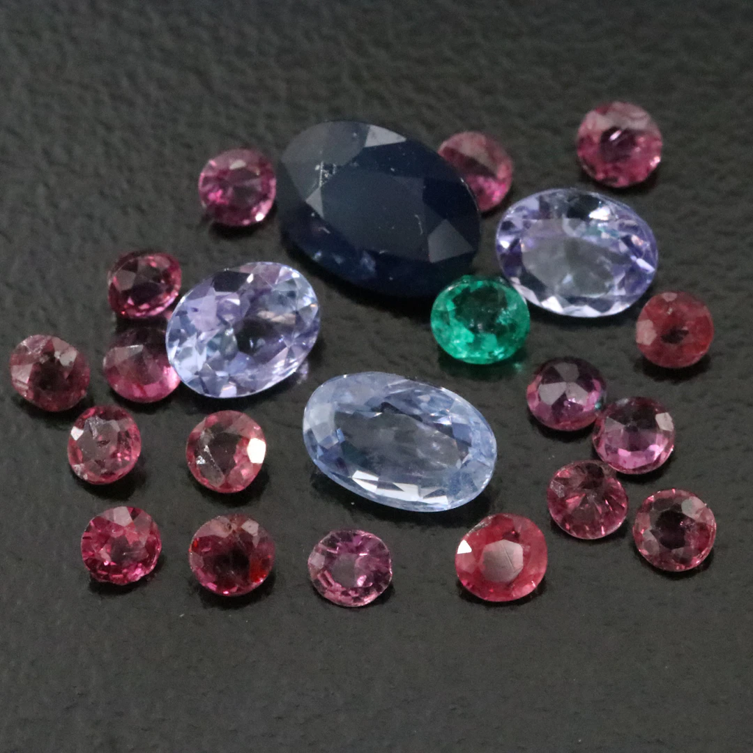 Loose 4.14 CTW Mixed Gemstone Lot with Sapphire, Ruby, and Tanzanite