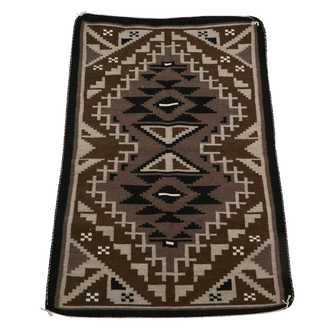 2'5 x 3'10 Handwoven Navajo Two Grey Hills Accent Rug
