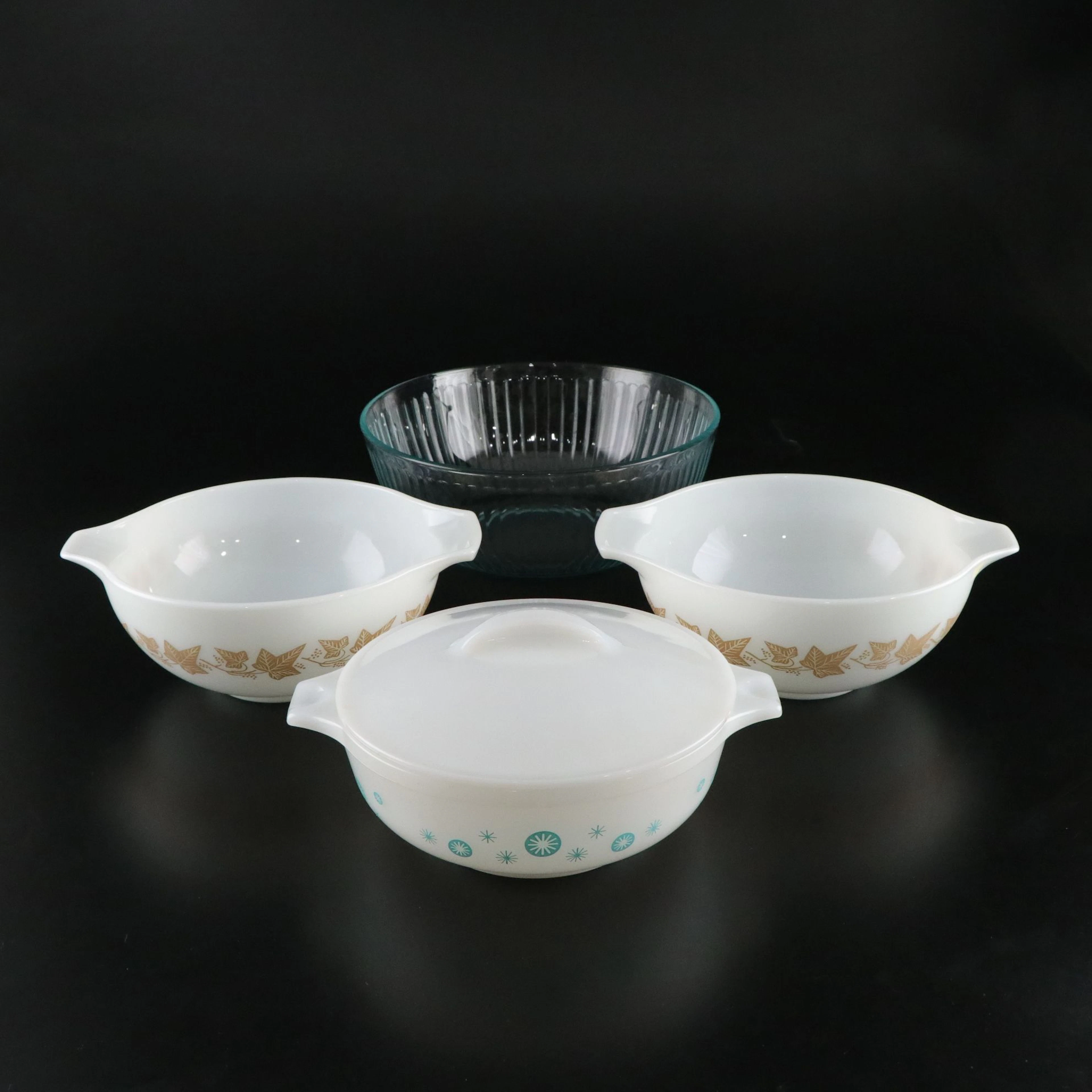 McKee Glasbake "Turquoise Starburst" with Pyrex "Sandalwood" Mixing Bowls