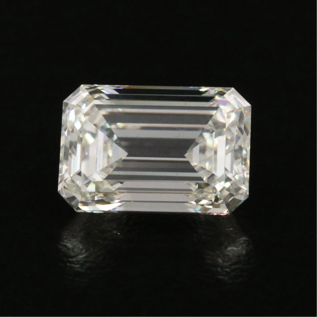 Loose 4.77 CT Lab Grown Diamond with IGI Report