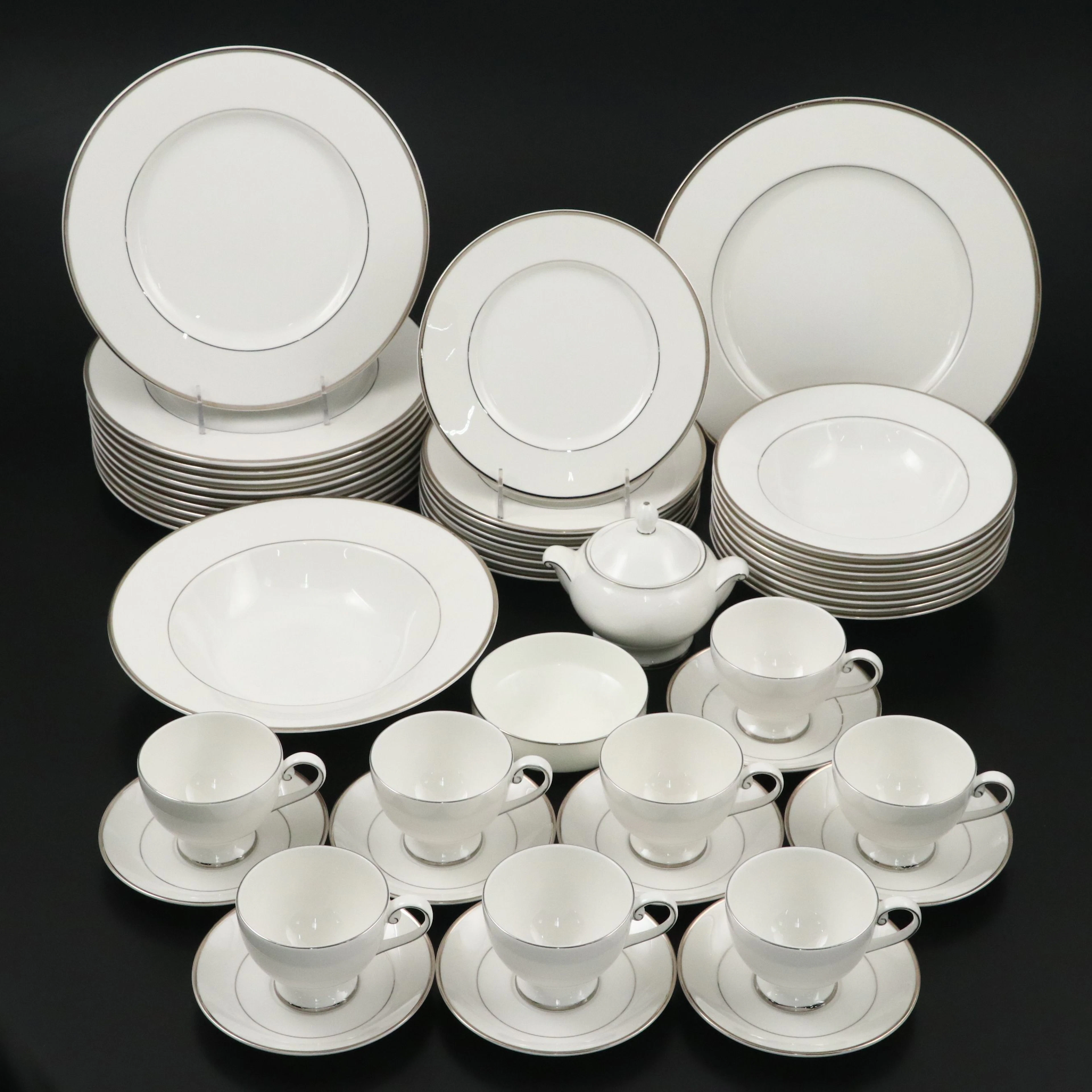 Mikasa "Cameo Platinum" Bone China Dinnerware, 21st Century