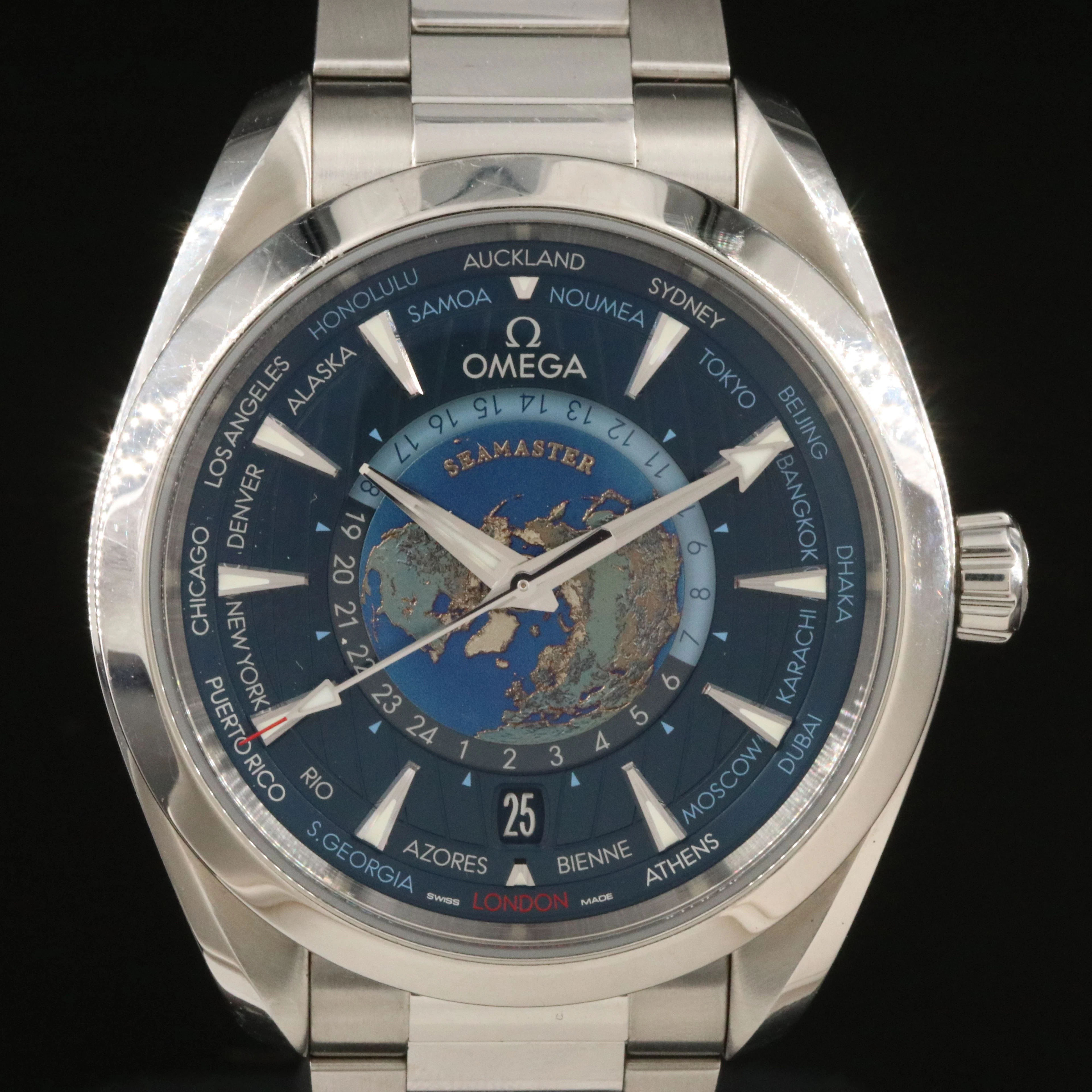 Omega Seamaster Aqua Terra GMT Worldtimer Watch 220.10.43.22.03.001