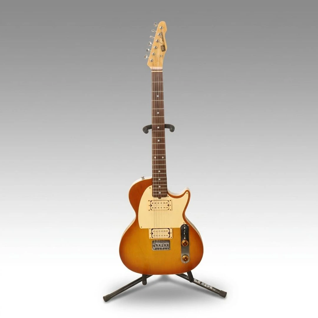 Strings & Things "Custom" Right-Handed Sunburst Electric Guitar with G&G Case