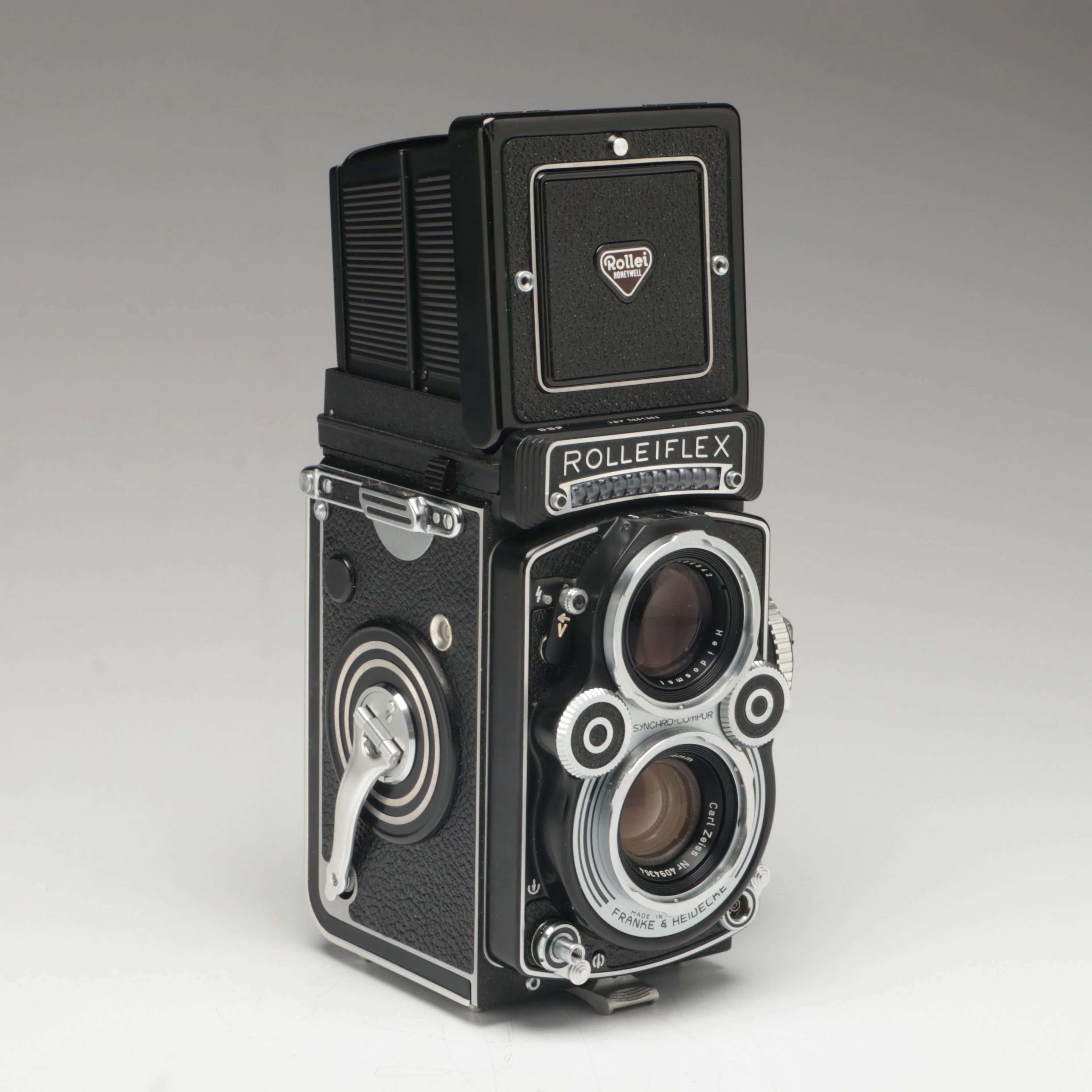 Franke & Heidecke Rolleiflex 75mm F3.5 Twin-Lens Reflex Camera with Case, 1964