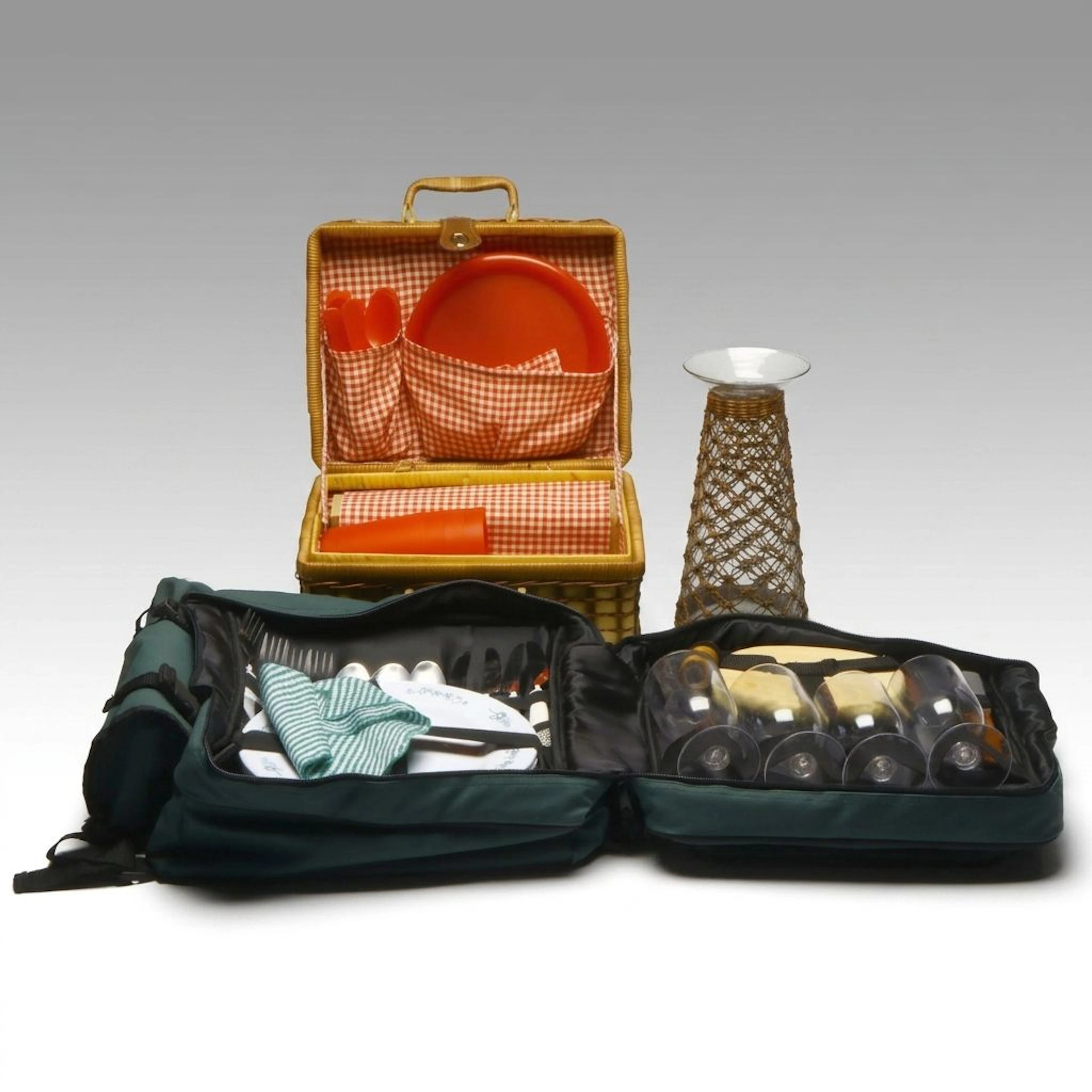 Elizabeth Arden Wicker Picnic Basket with Other Picnic Kit and Supplies