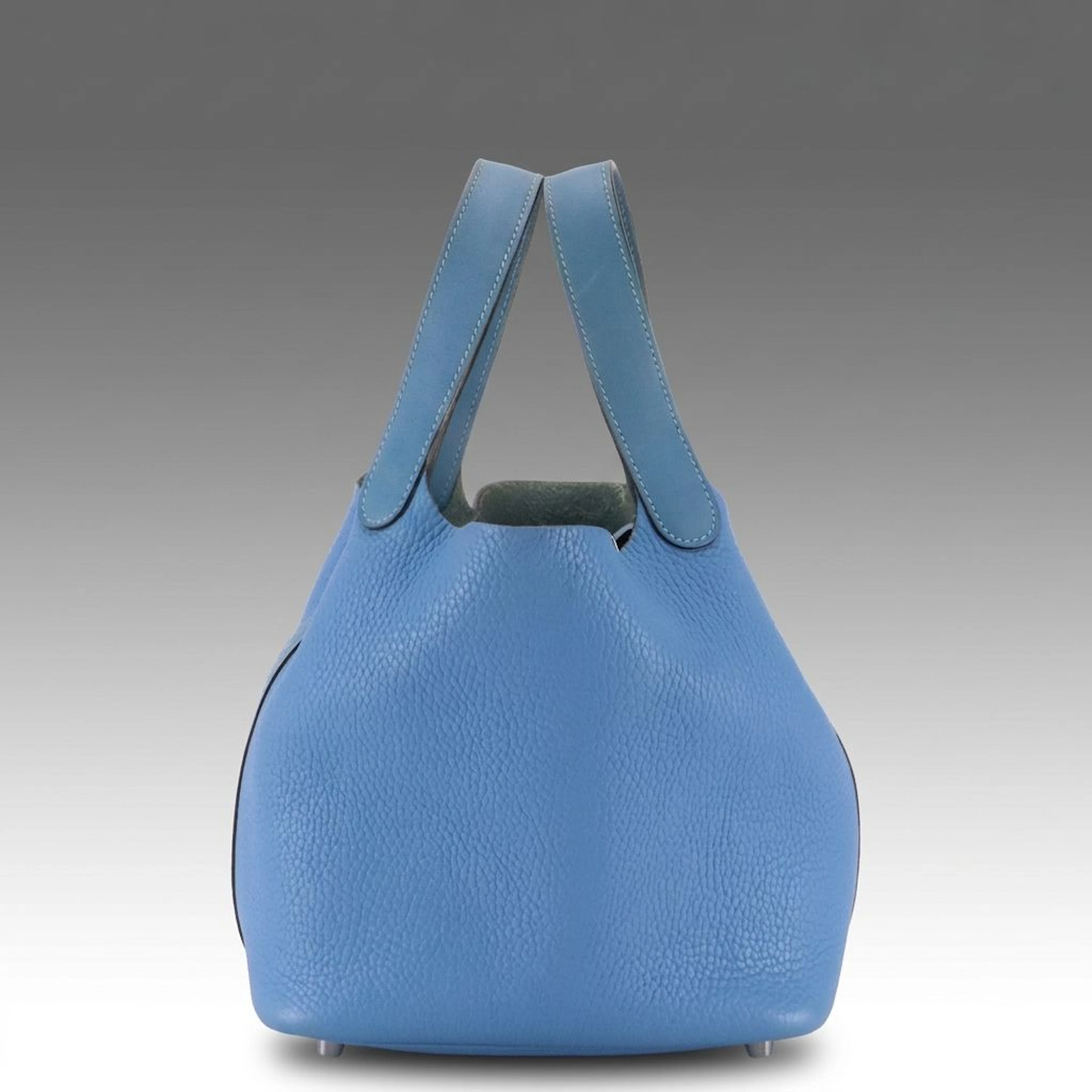 Hermés Picotin 18 Lock Bucket Bag in Blue Clemence Leather