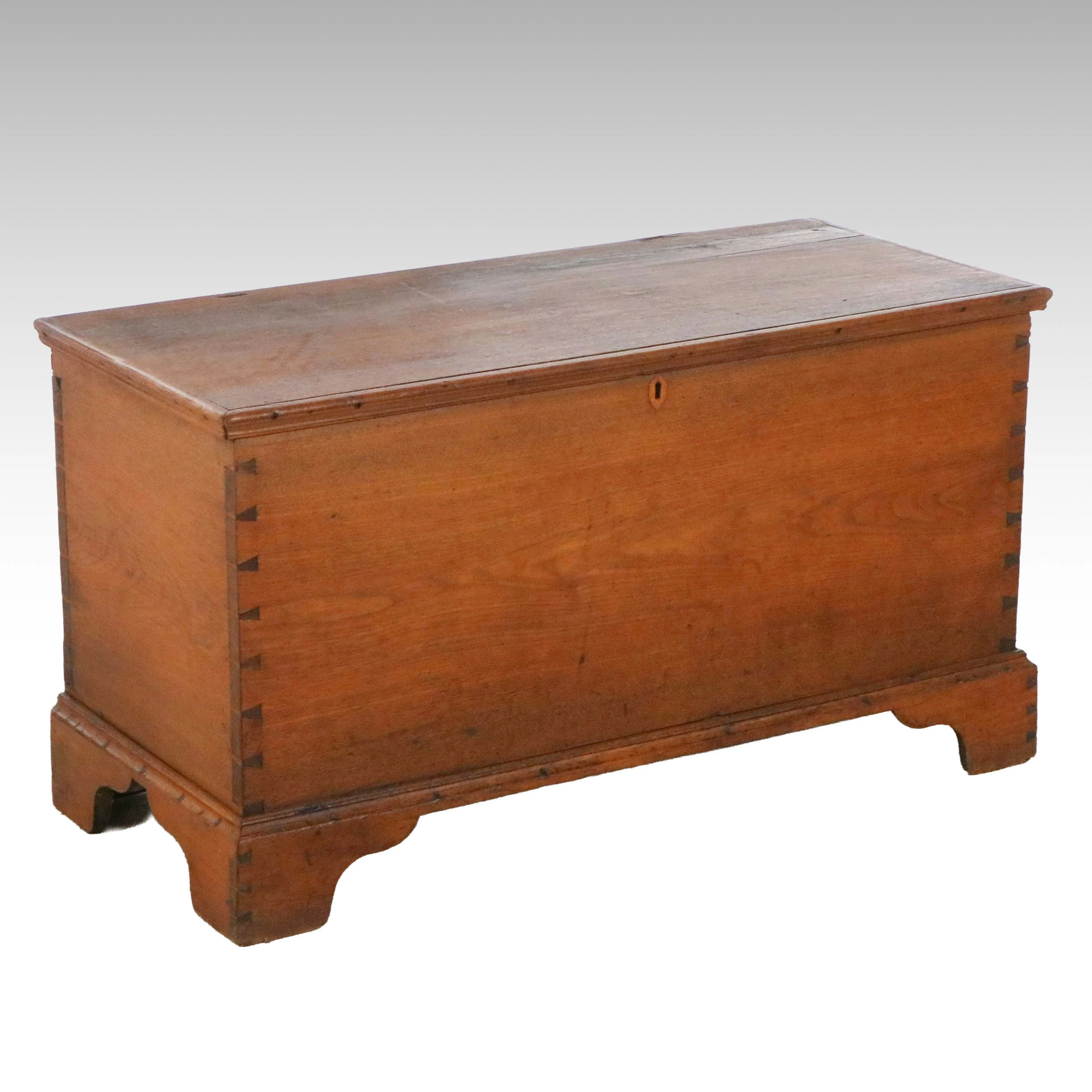 Early American Dovetail Blanket Chest, Early to Mid-19th Century