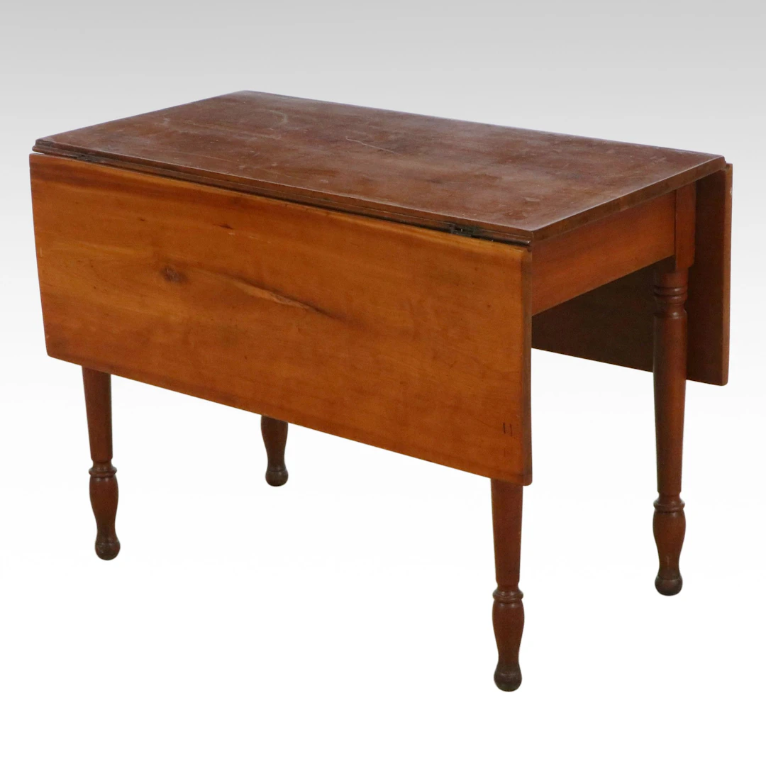 Country Sheraton Style Turned Leg Wood Drop Leaf Table, 19th Century