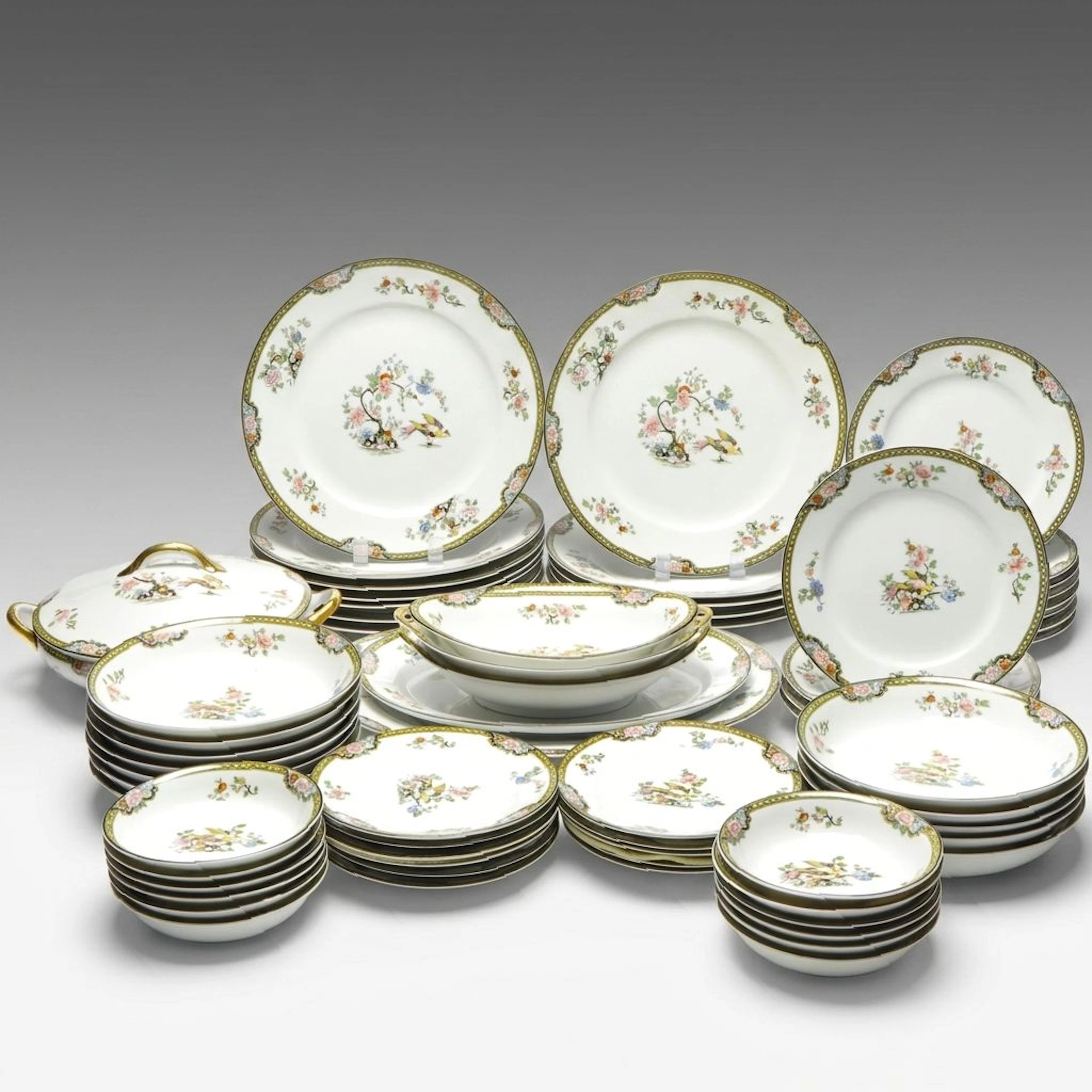 Noritake "Pheasant" Porcelain Dinnerware, Early to Mid-20th Century