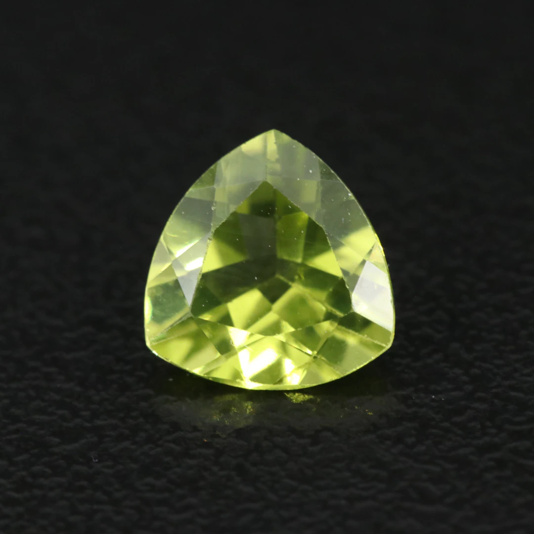 Loose 1.06 CT Peridot