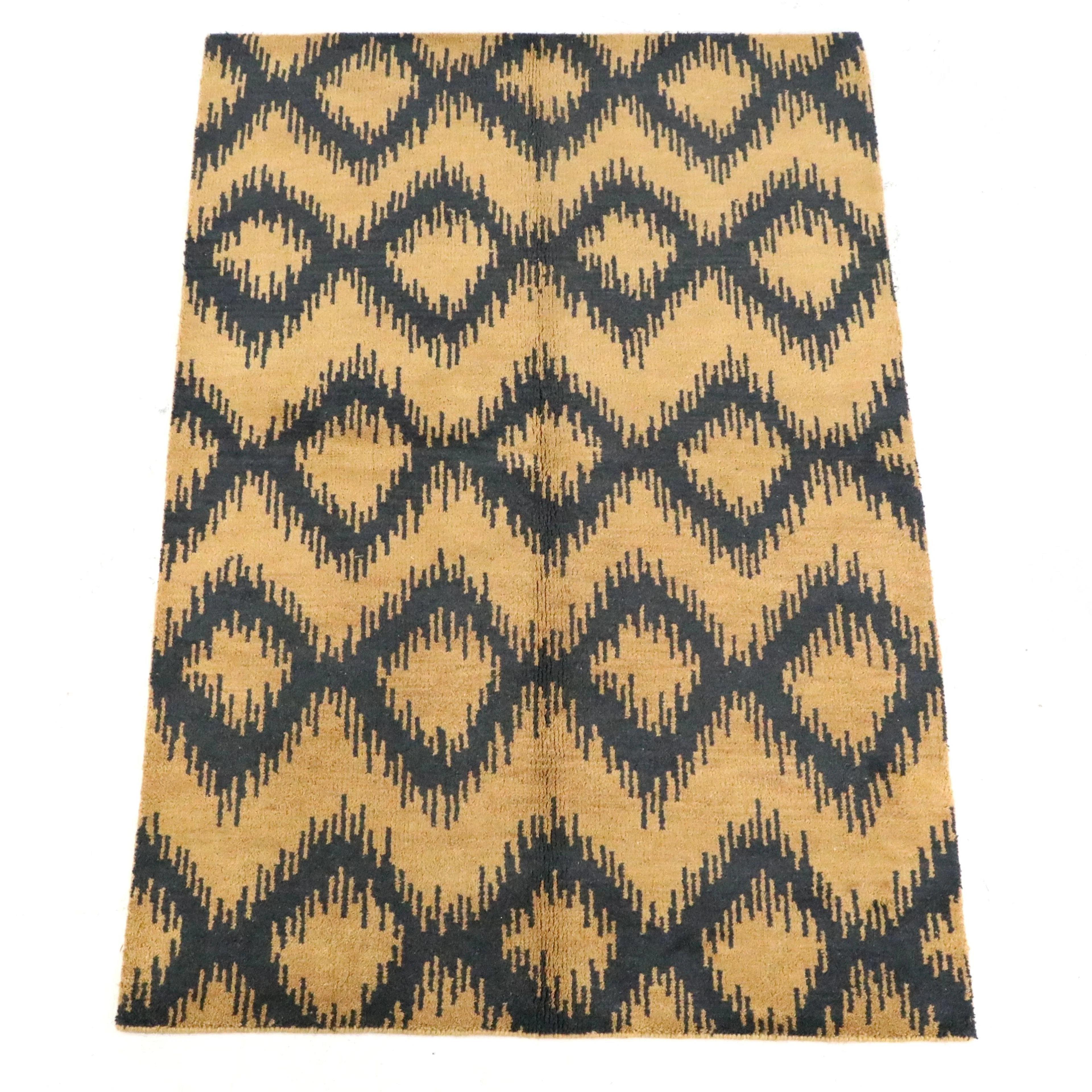 5'1 x 7'11 Hand-Knotted Contemporary Gold and Black Ikat Print Area Rug