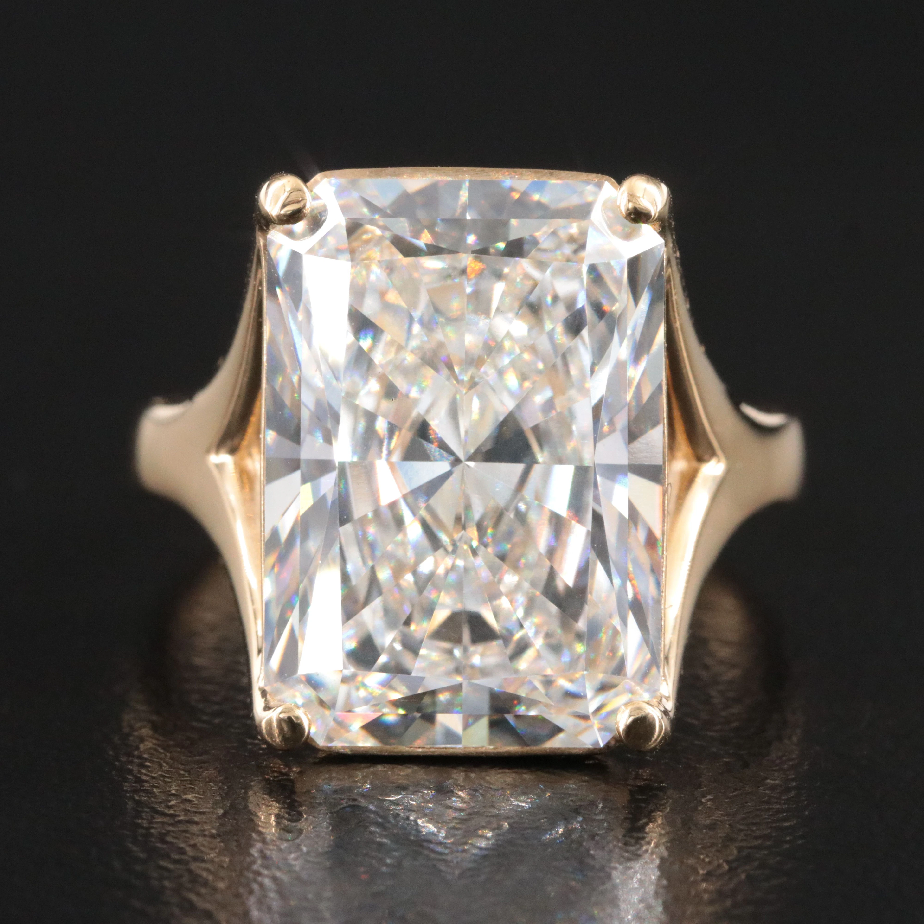18K 11.19 CT Lab Grown Diamond Solitaire Ring with IGI Report