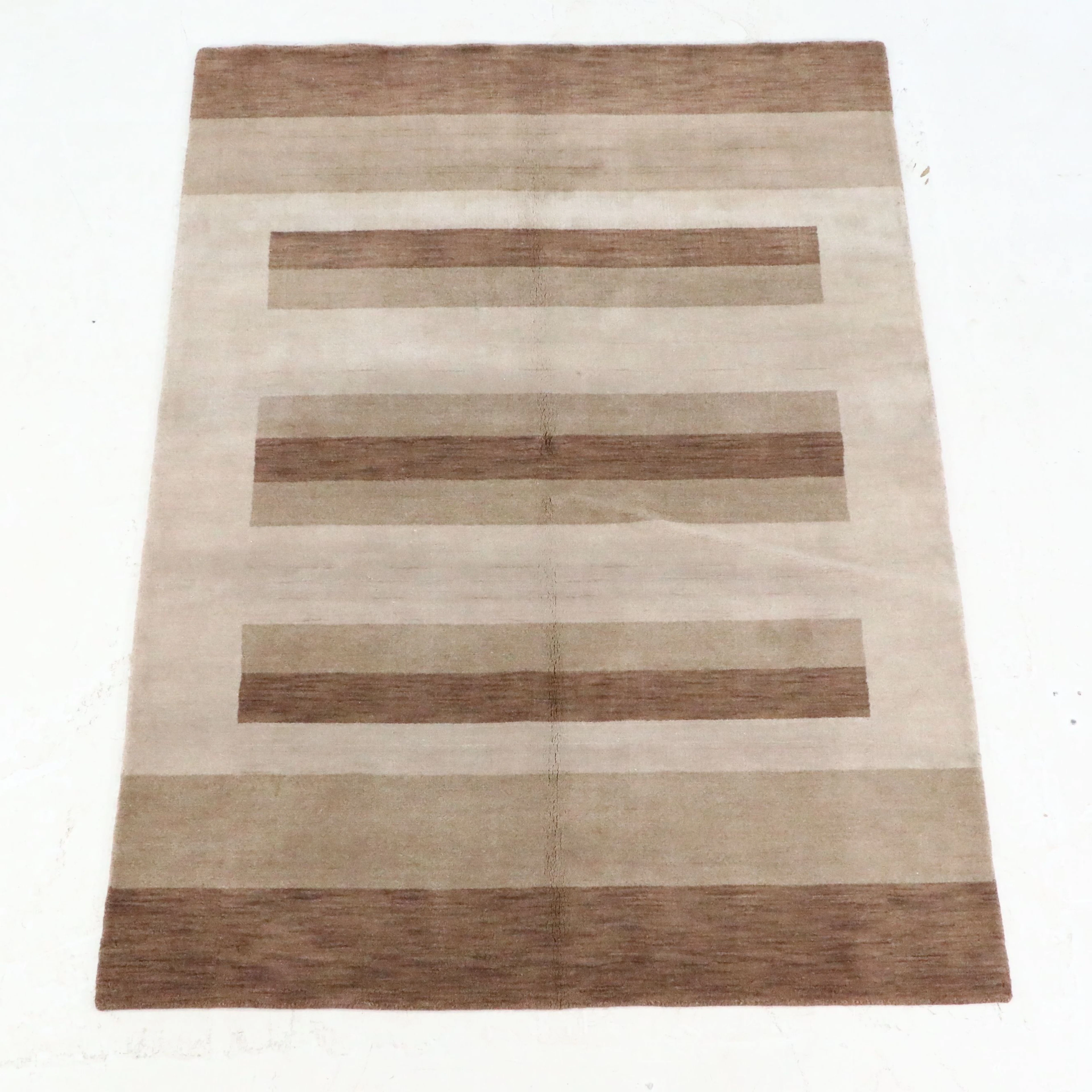 5'6 x 7'10 Hand-Knotted Indian Contemporary Area Rug