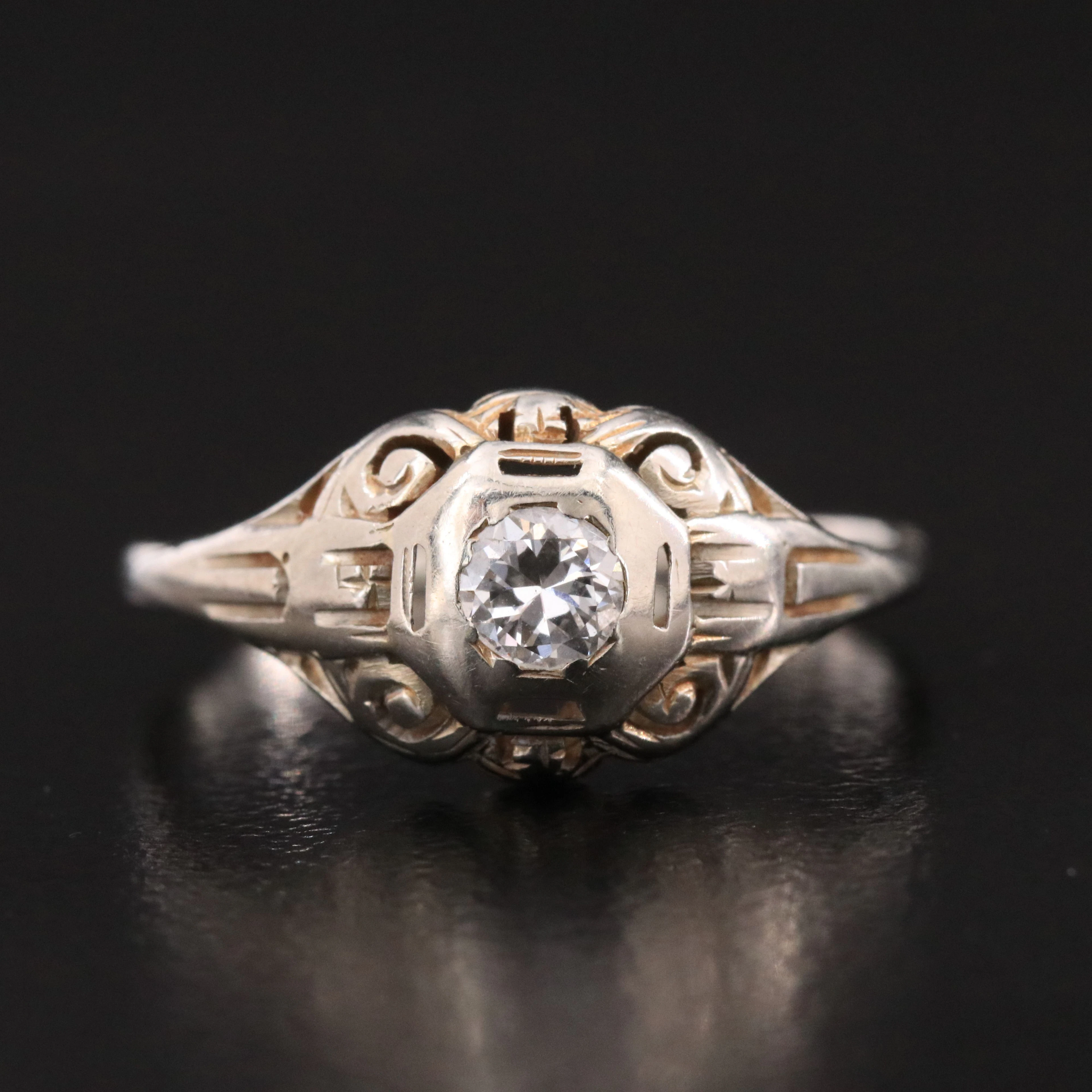 Vintage 18K Diamond Solitaire Ring